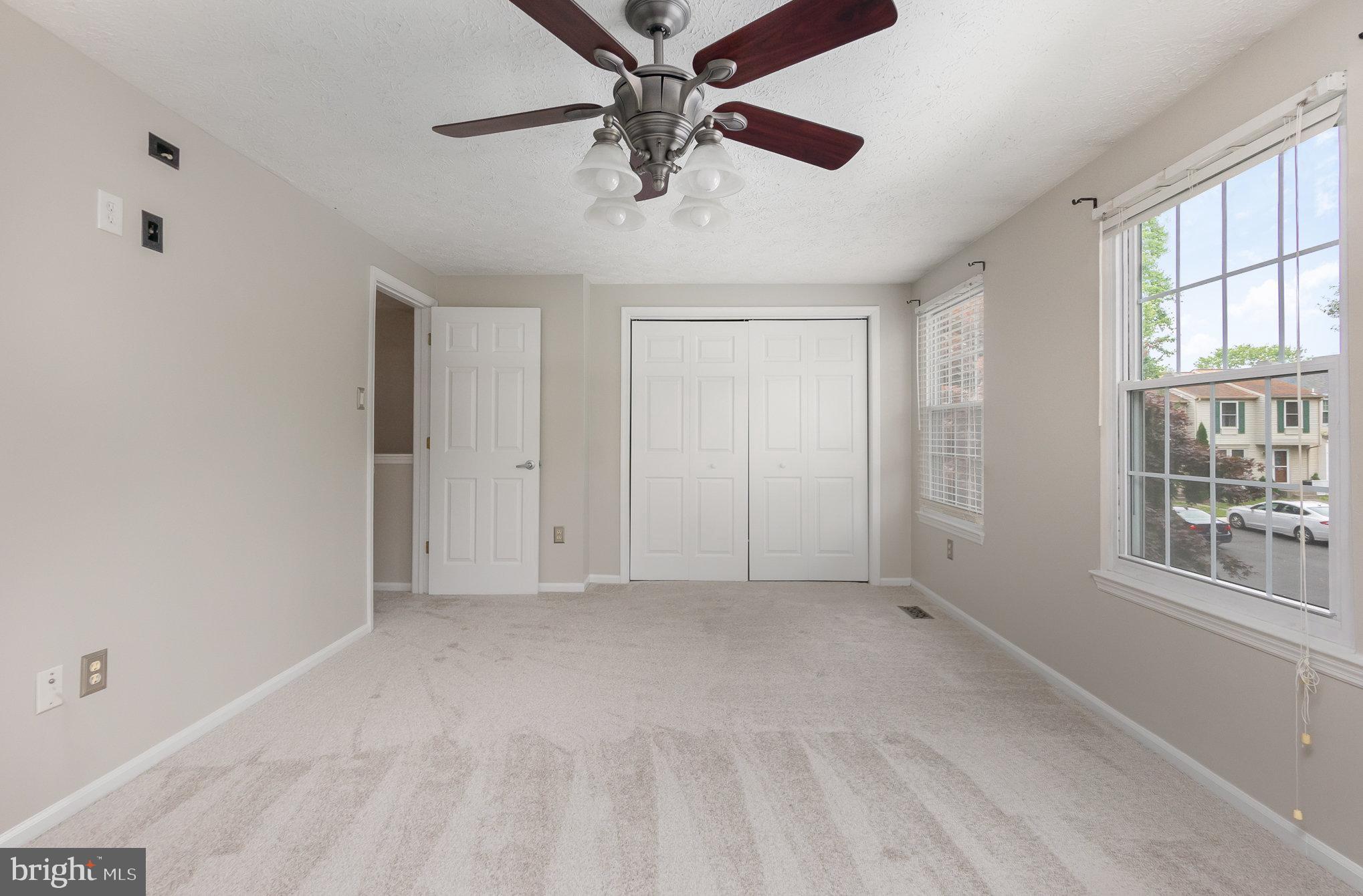 CONSTANT FRIENDSHIP - Residential