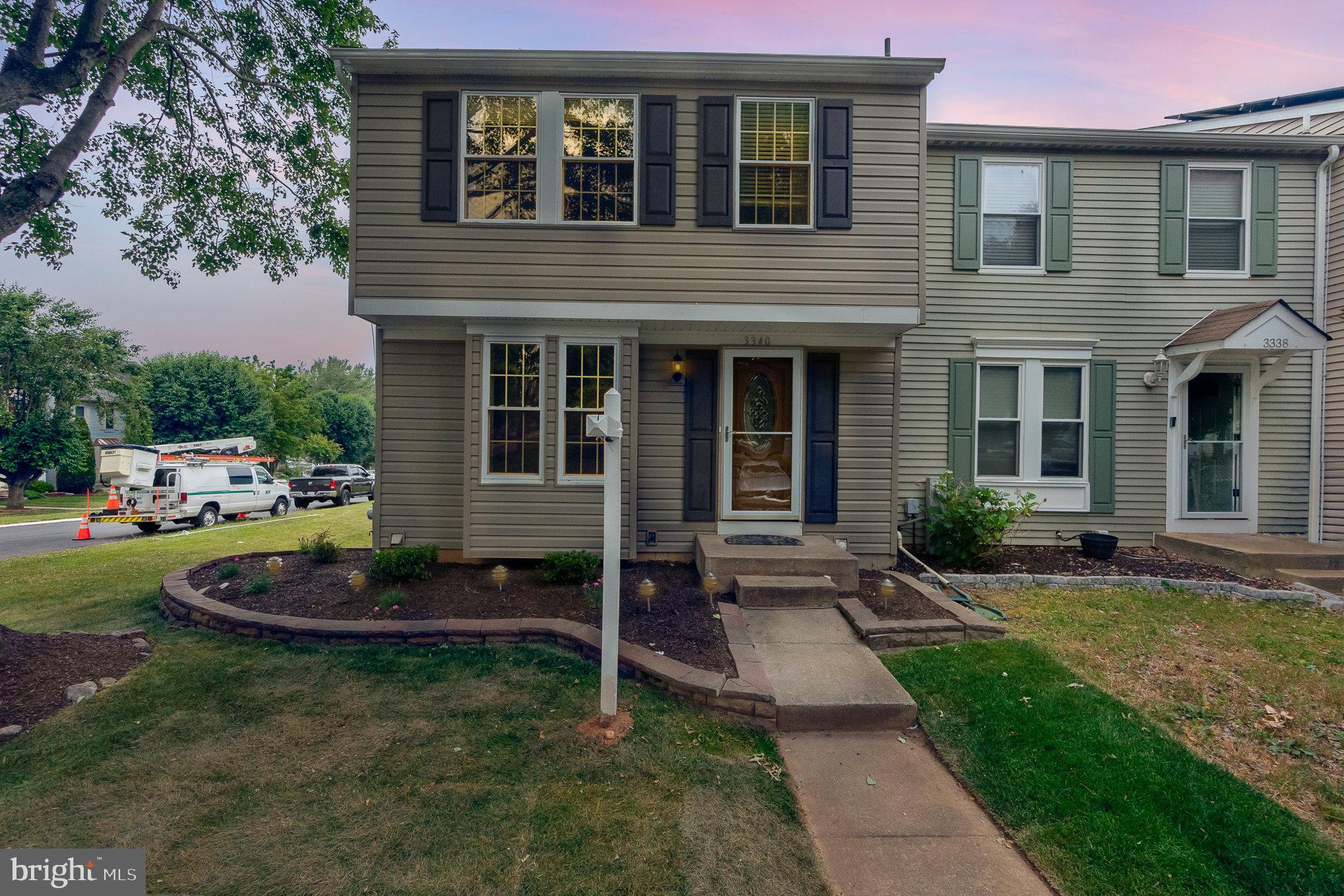 CONSTANT FRIENDSHIP - Residential