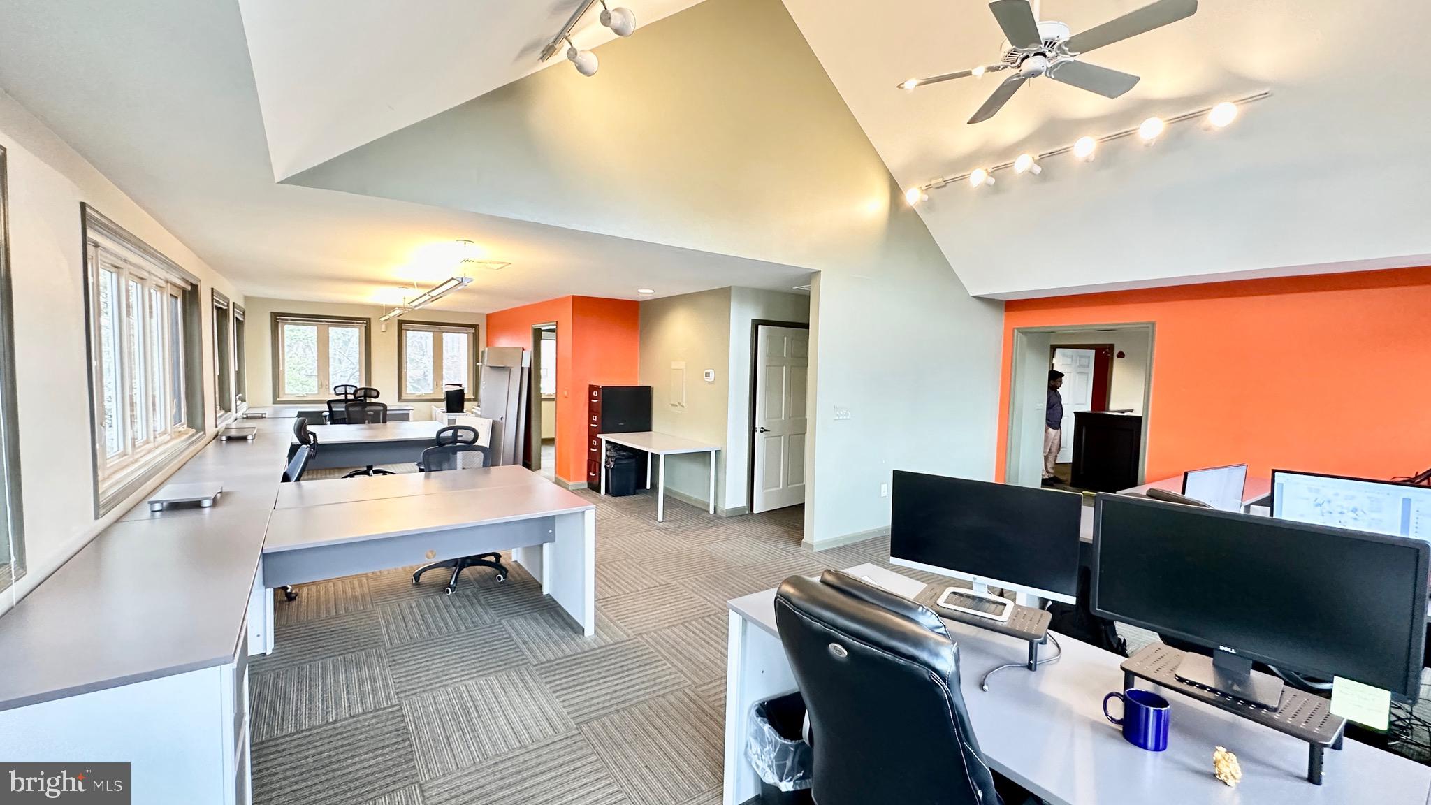 ROCK SPRING PROFESSIONAL CENTER - Commercial Lease