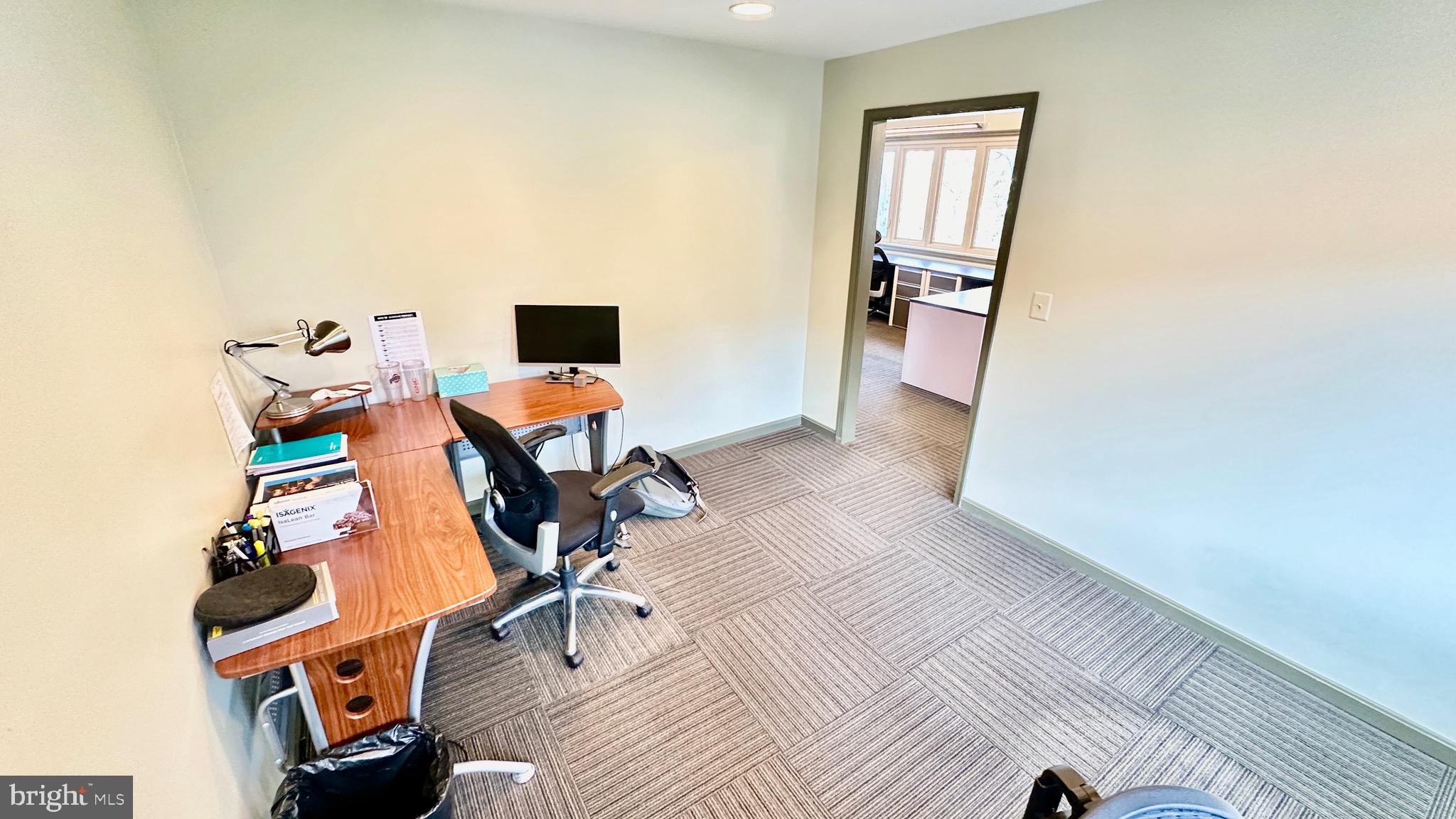 ROCK SPRING PROFESSIONAL CENTER - Commercial Lease