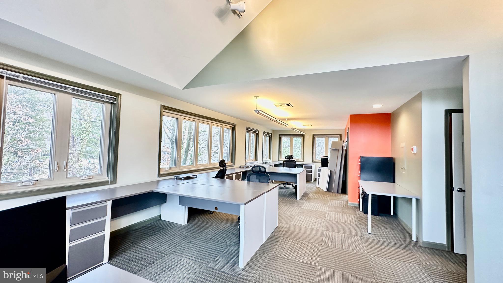 ROCK SPRING PROFESSIONAL CENTER - Commercial Lease