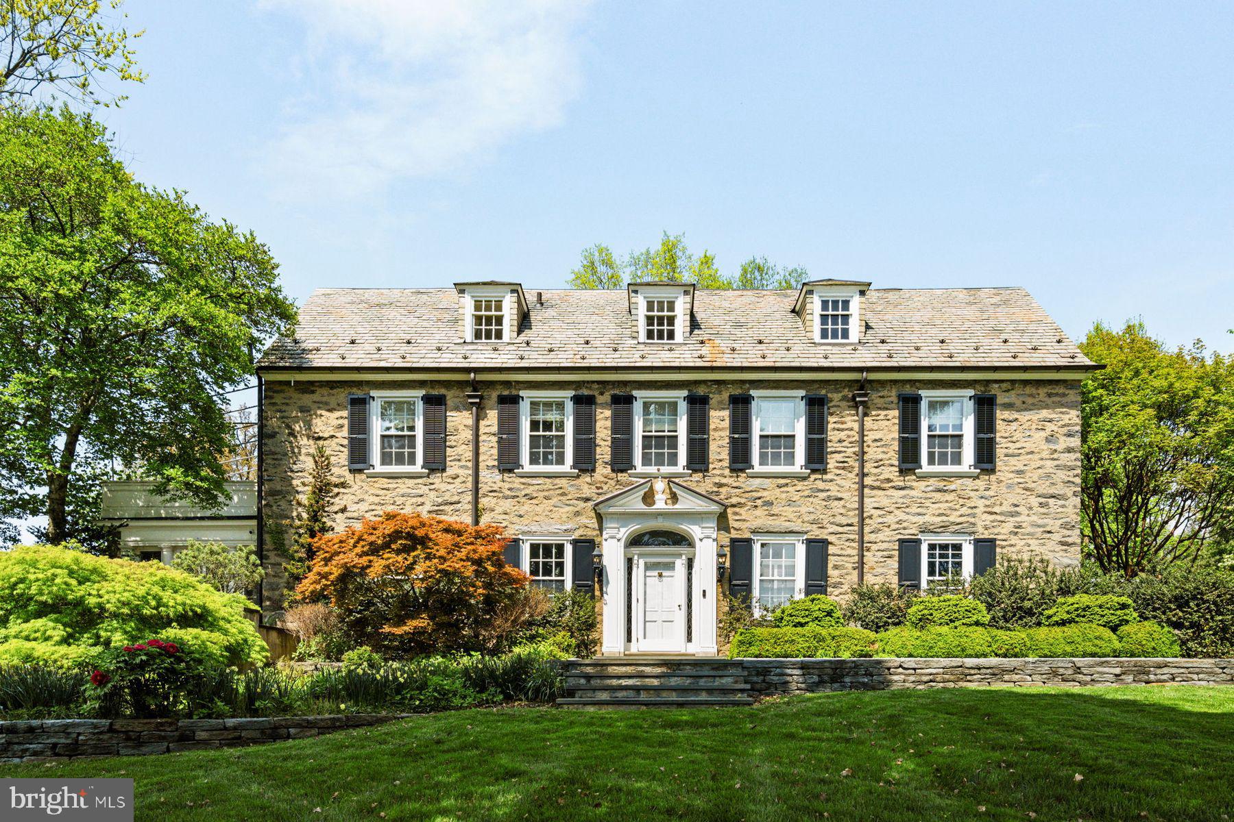CHESTNUT HILL - Residential