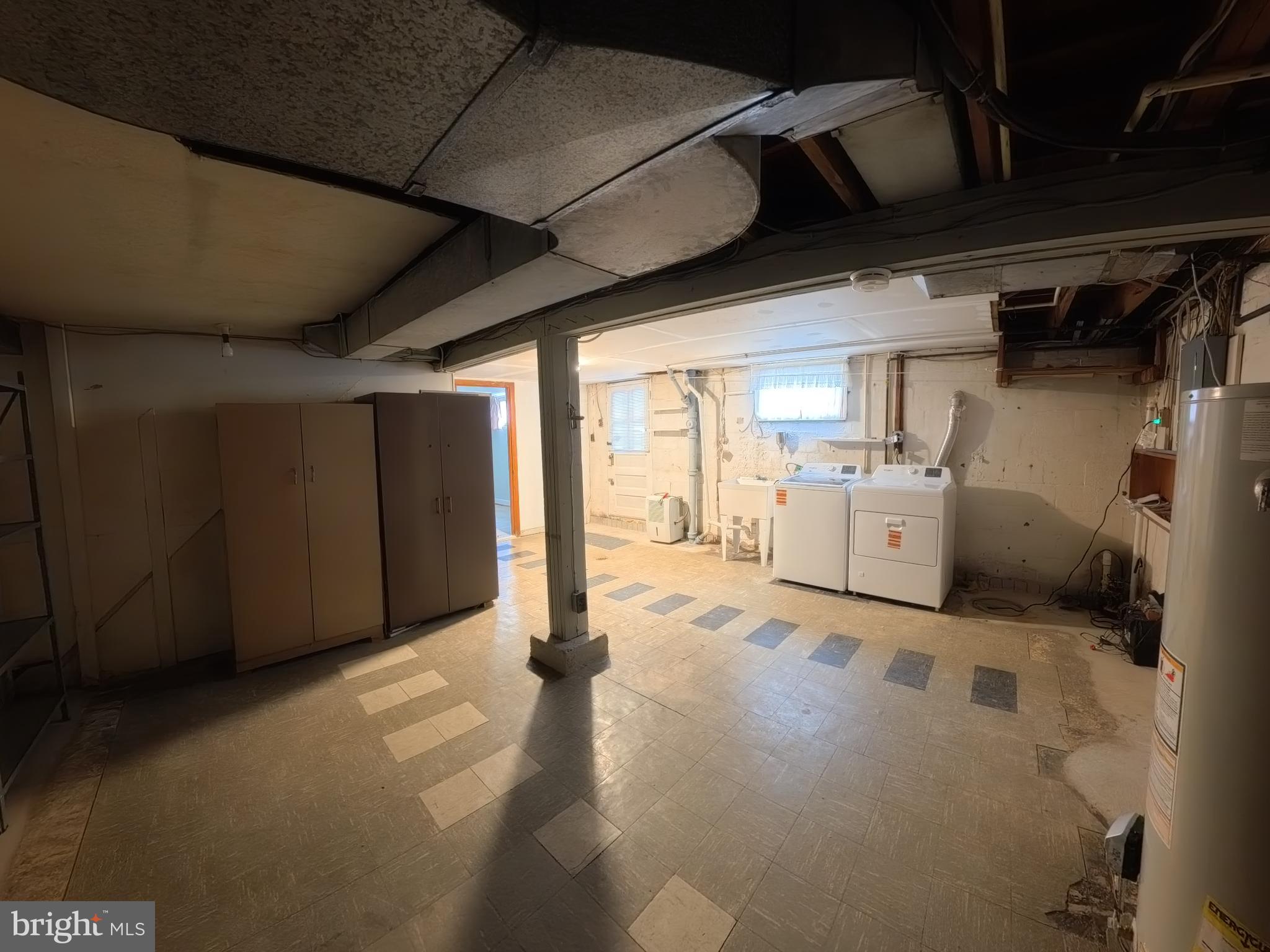 HALLIEWOOD - Residential