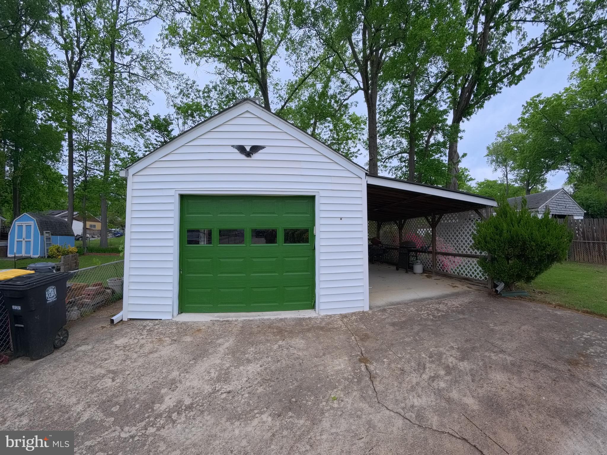 HALLIEWOOD - Residential