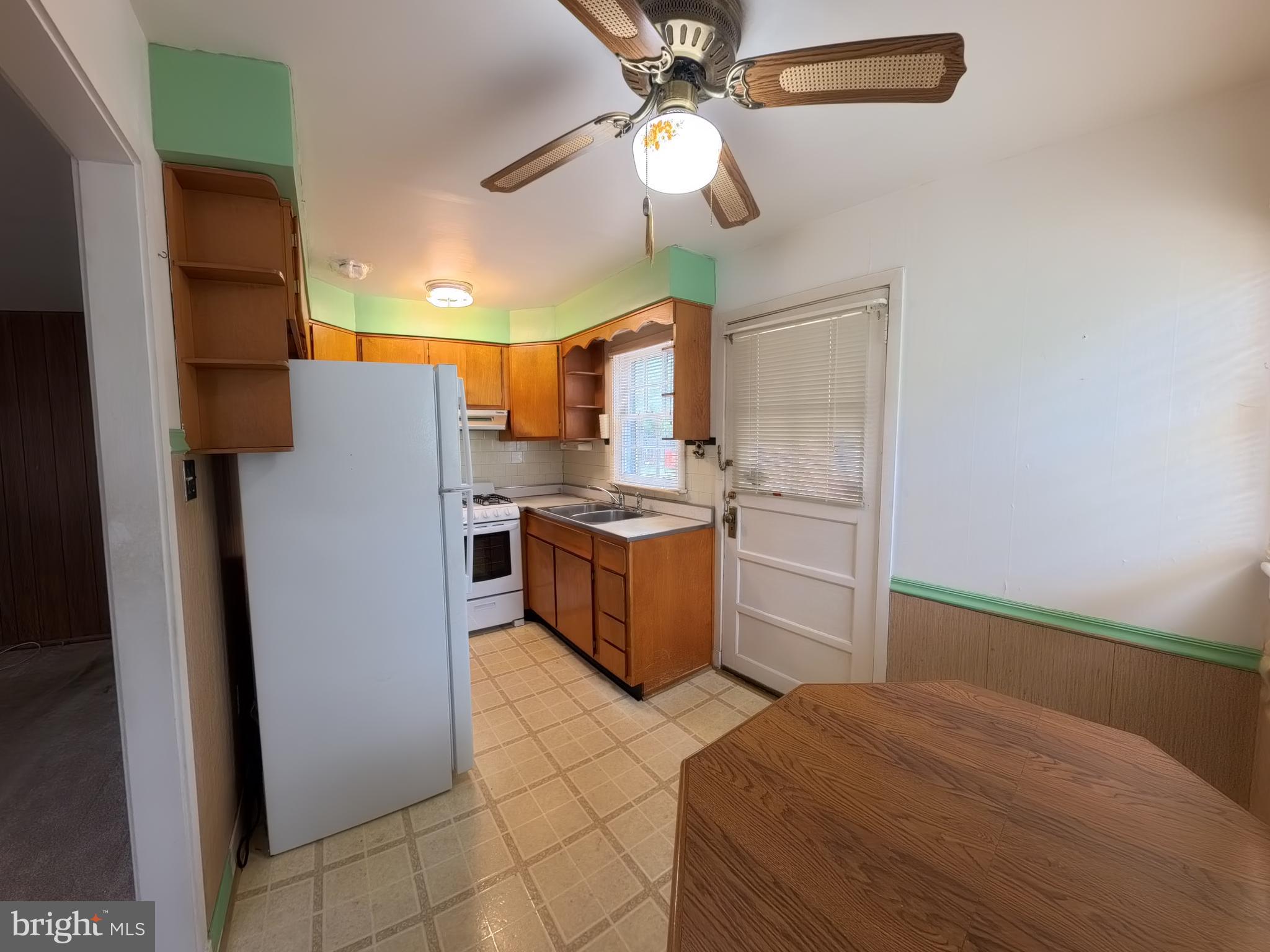 HALLIEWOOD - Residential