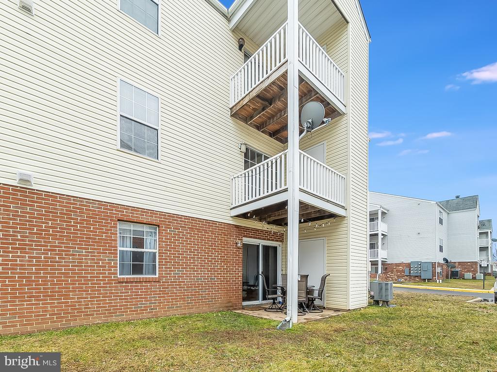 SUNNINGDALE MEADOWS - Residential