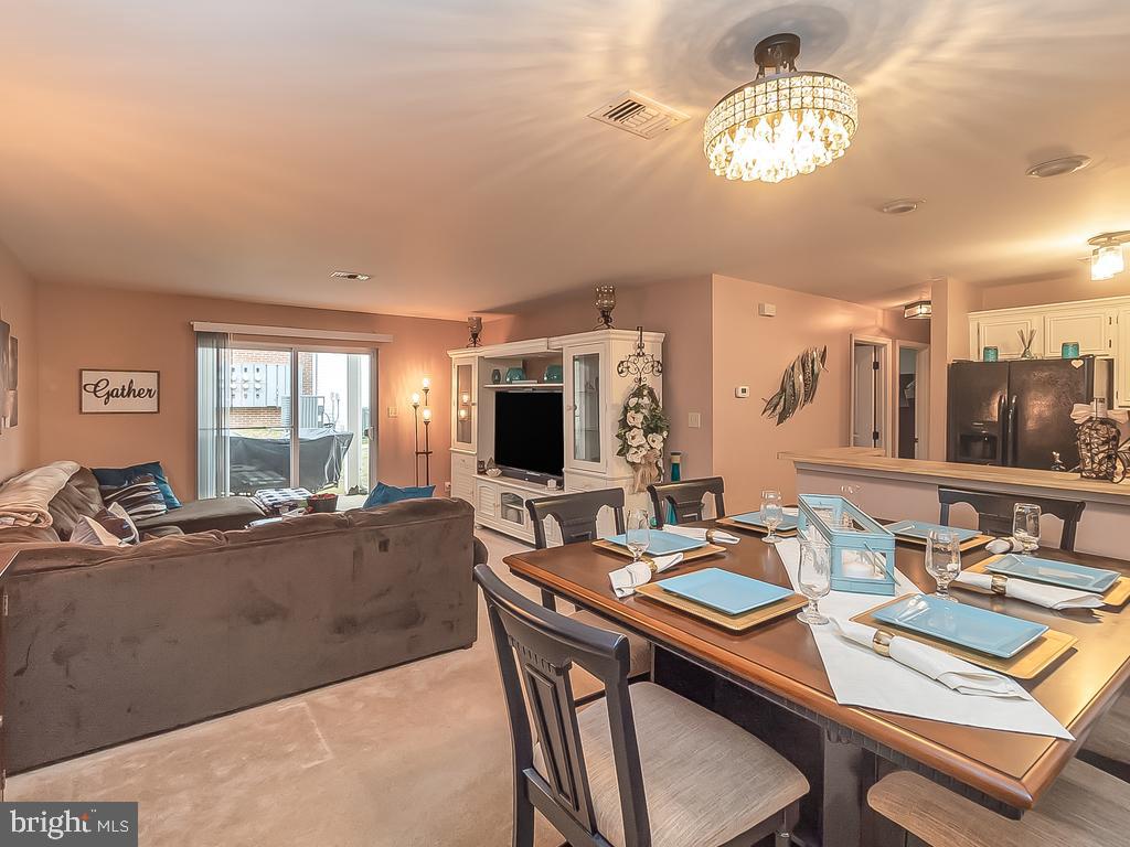 SUNNINGDALE MEADOWS - Residential