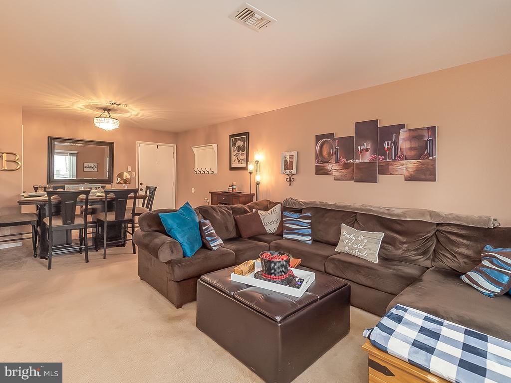 SUNNINGDALE MEADOWS - Residential