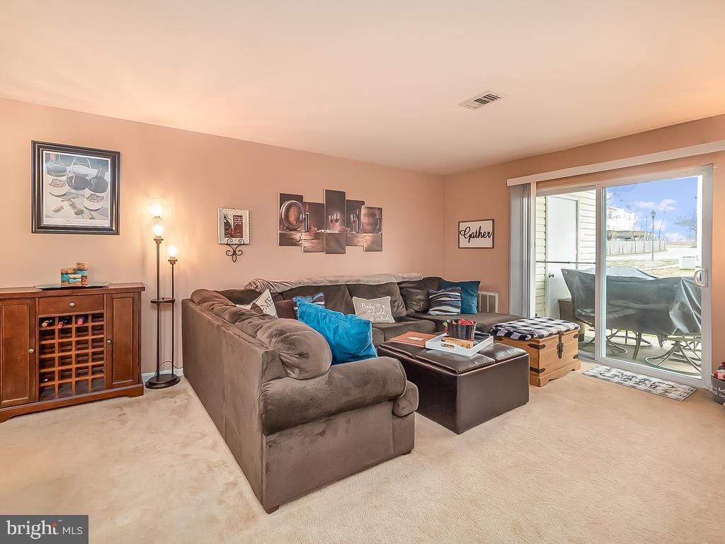 SUNNINGDALE MEADOWS - Residential