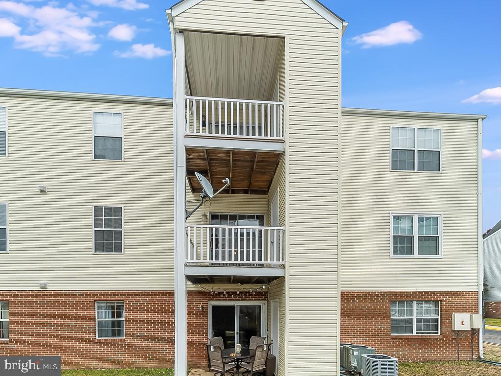 SUNNINGDALE MEADOWS - Residential