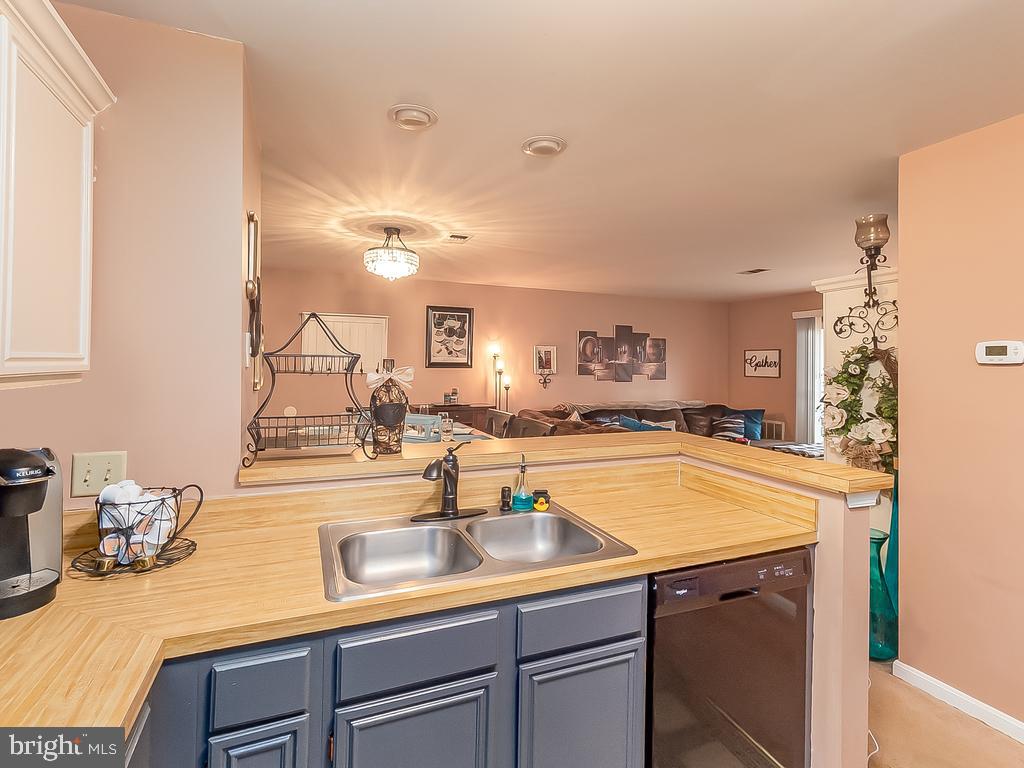 SUNNINGDALE MEADOWS - Residential