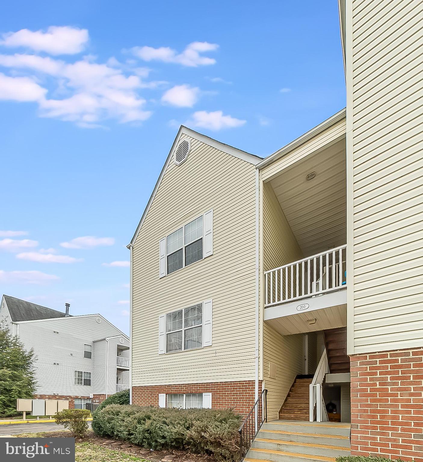 SUNNINGDALE MEADOWS - Residential