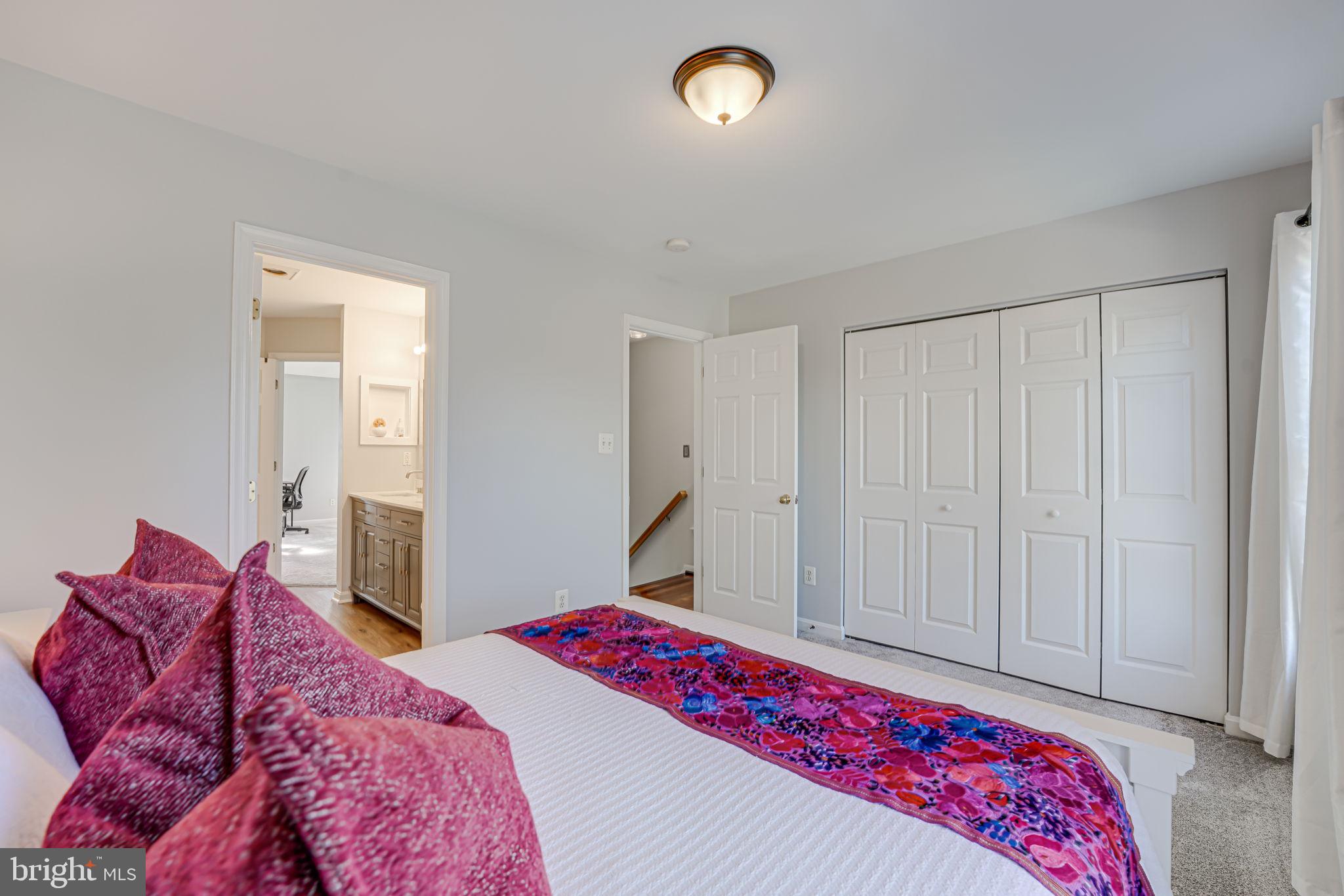 SOUTH RIDING - Residential