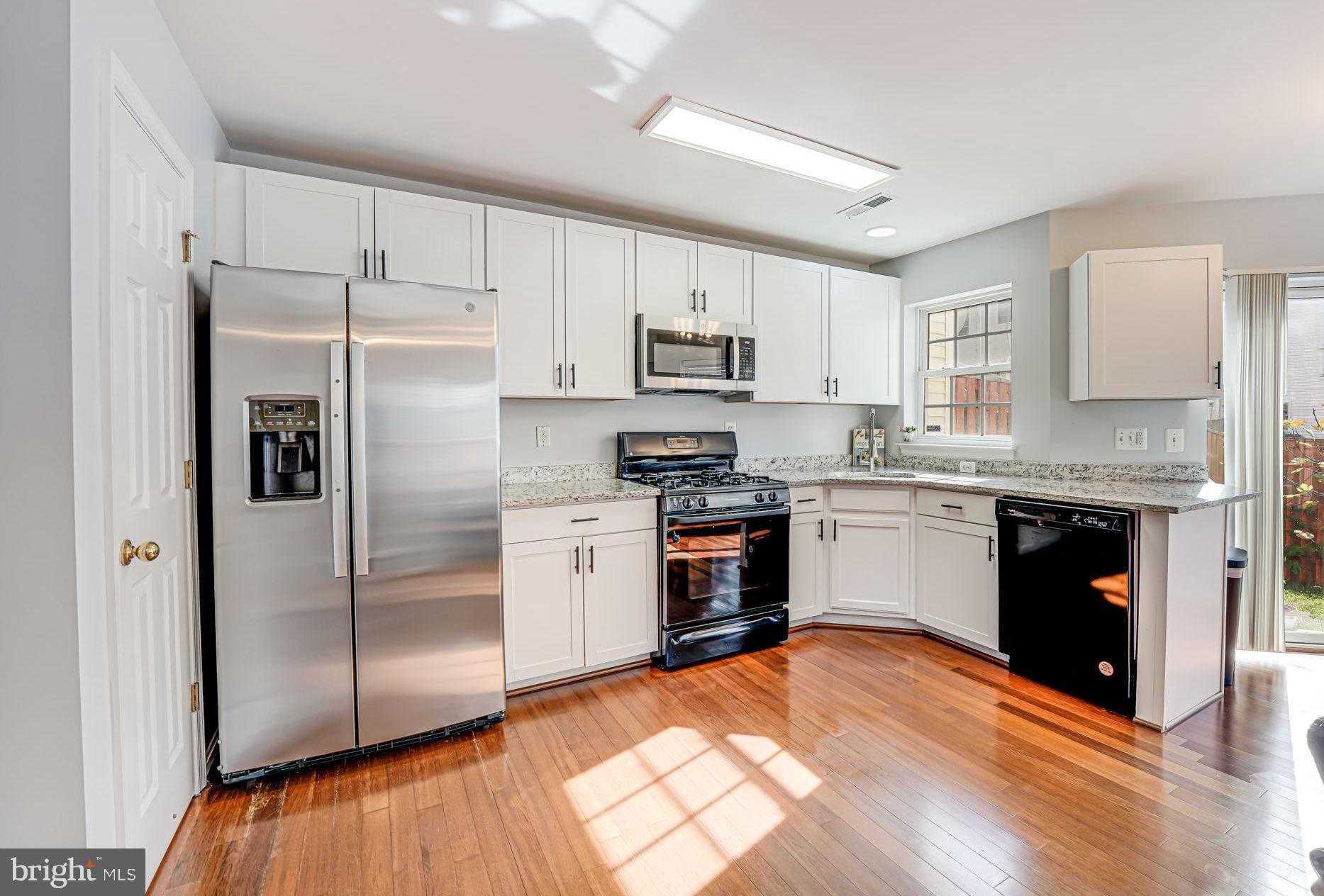 SOUTH RIDING - Residential