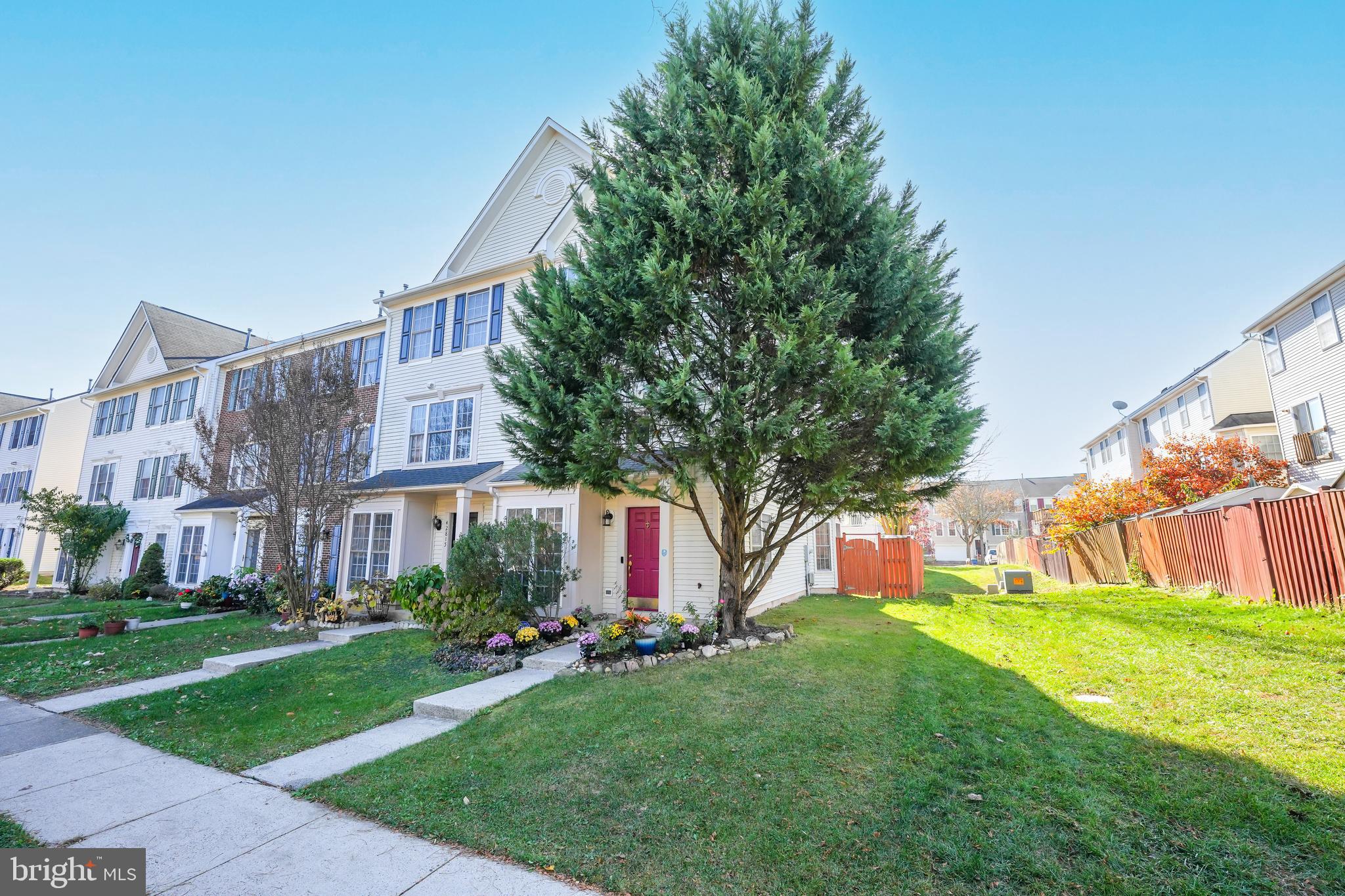 SOUTH RIDING - Residential