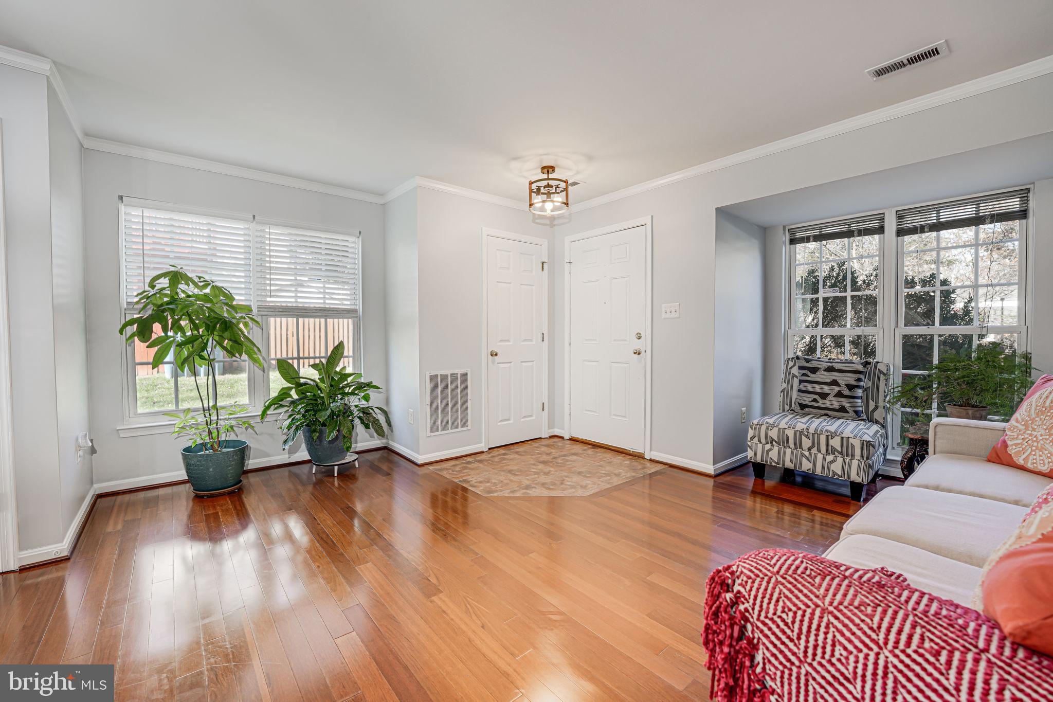 SOUTH RIDING - Residential