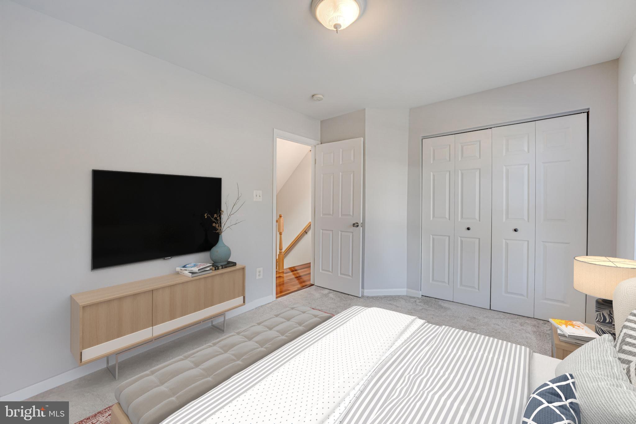 SOUTH RIDING - Residential