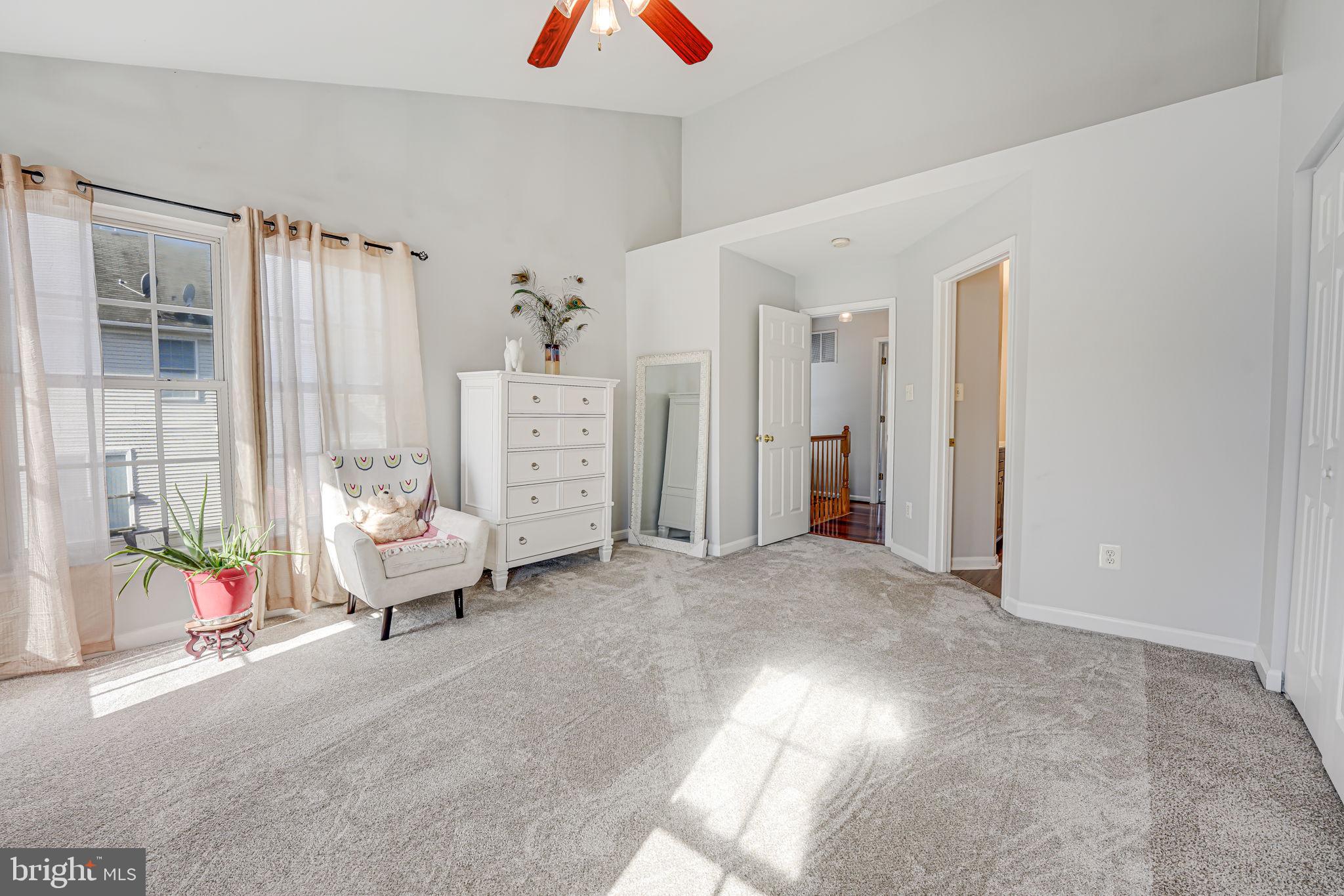 SOUTH RIDING - Residential