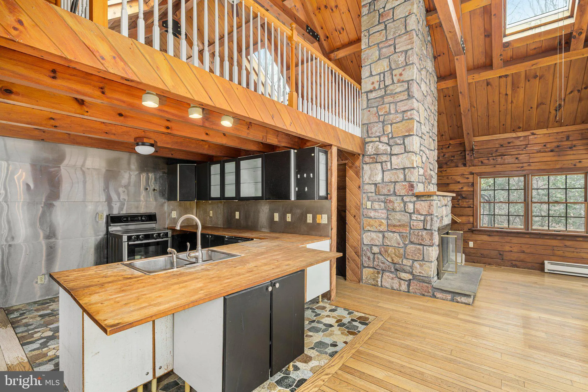 Kempton, Pennsylvania 19529, United States, 2 Bedrooms Bedrooms, ,2 BathroomsBathrooms,Residential,Active,98088