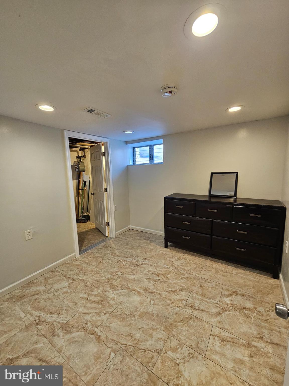 MAYFAIR - Residential