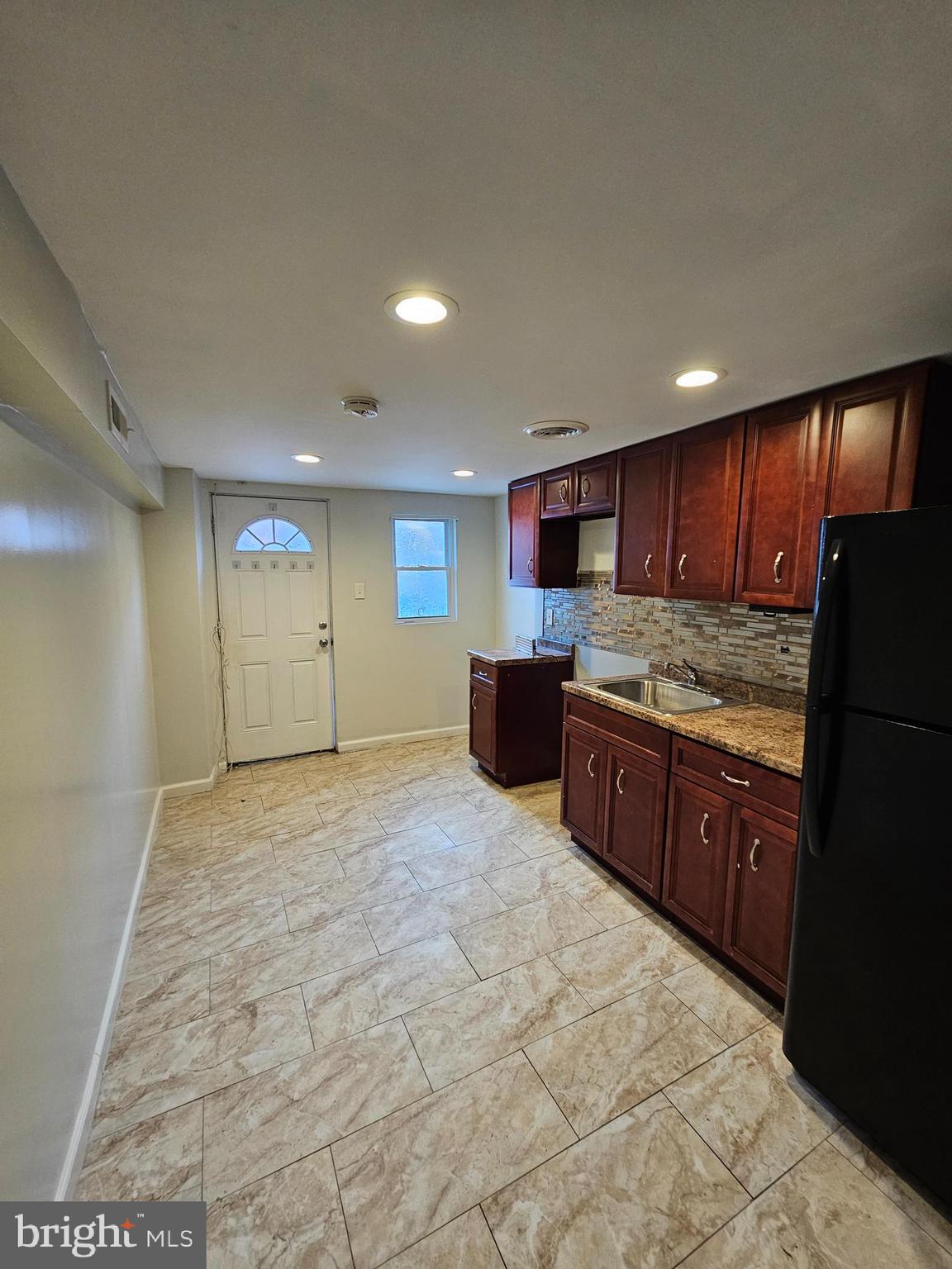 MAYFAIR - Residential