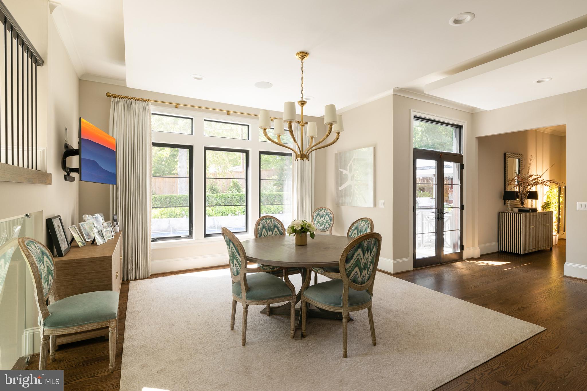 DOLLEY MADISON - Residential