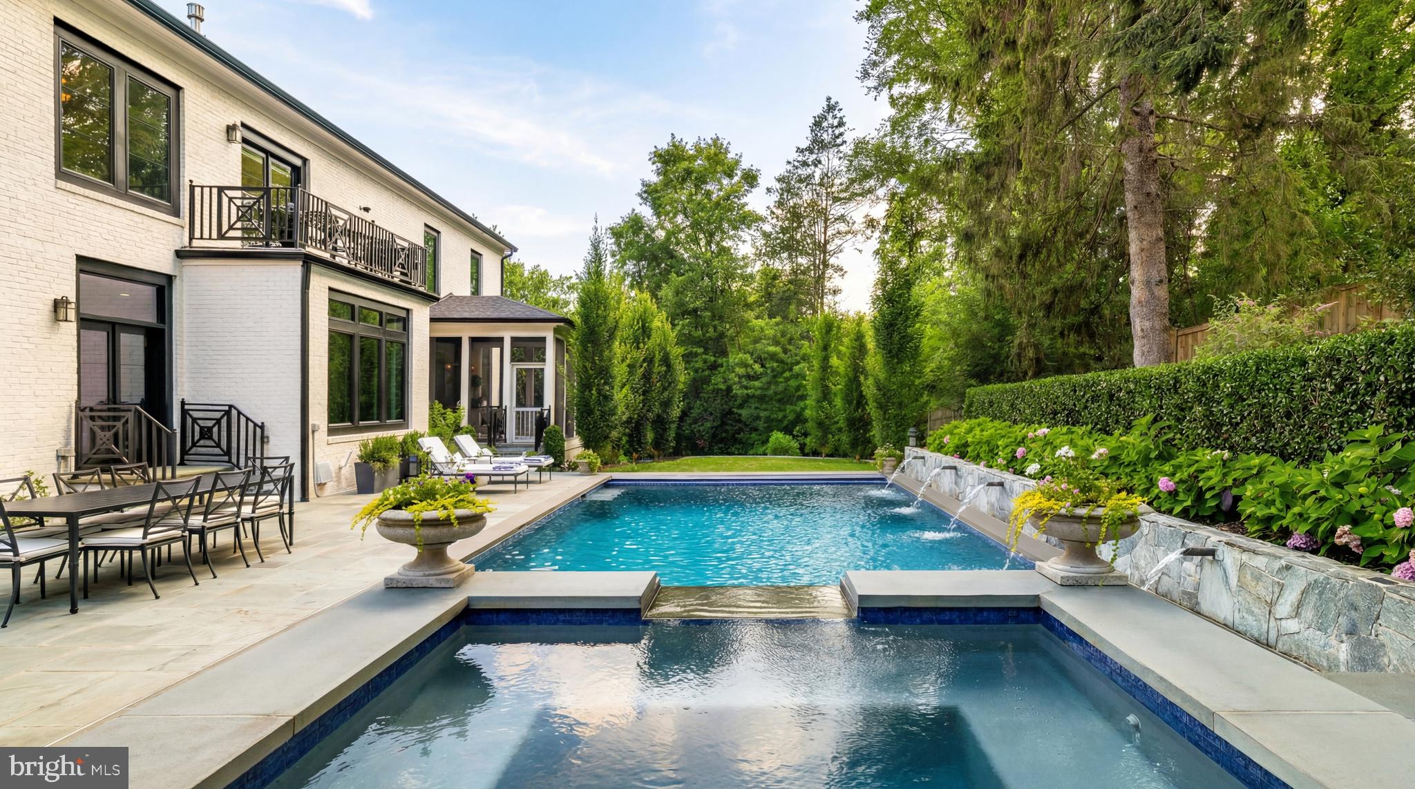 DOLLEY MADISON - Residential