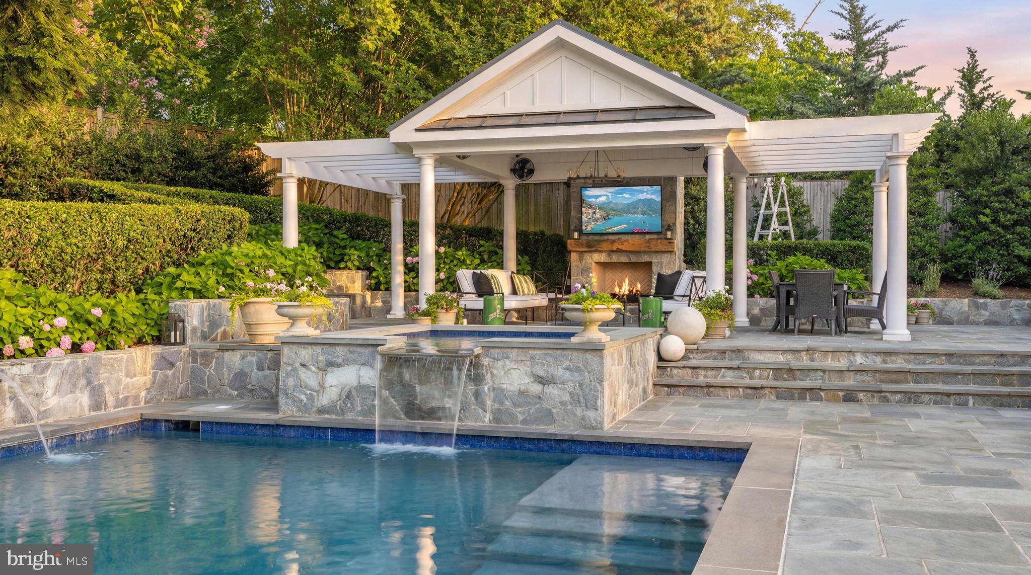 DOLLEY MADISON - Residential