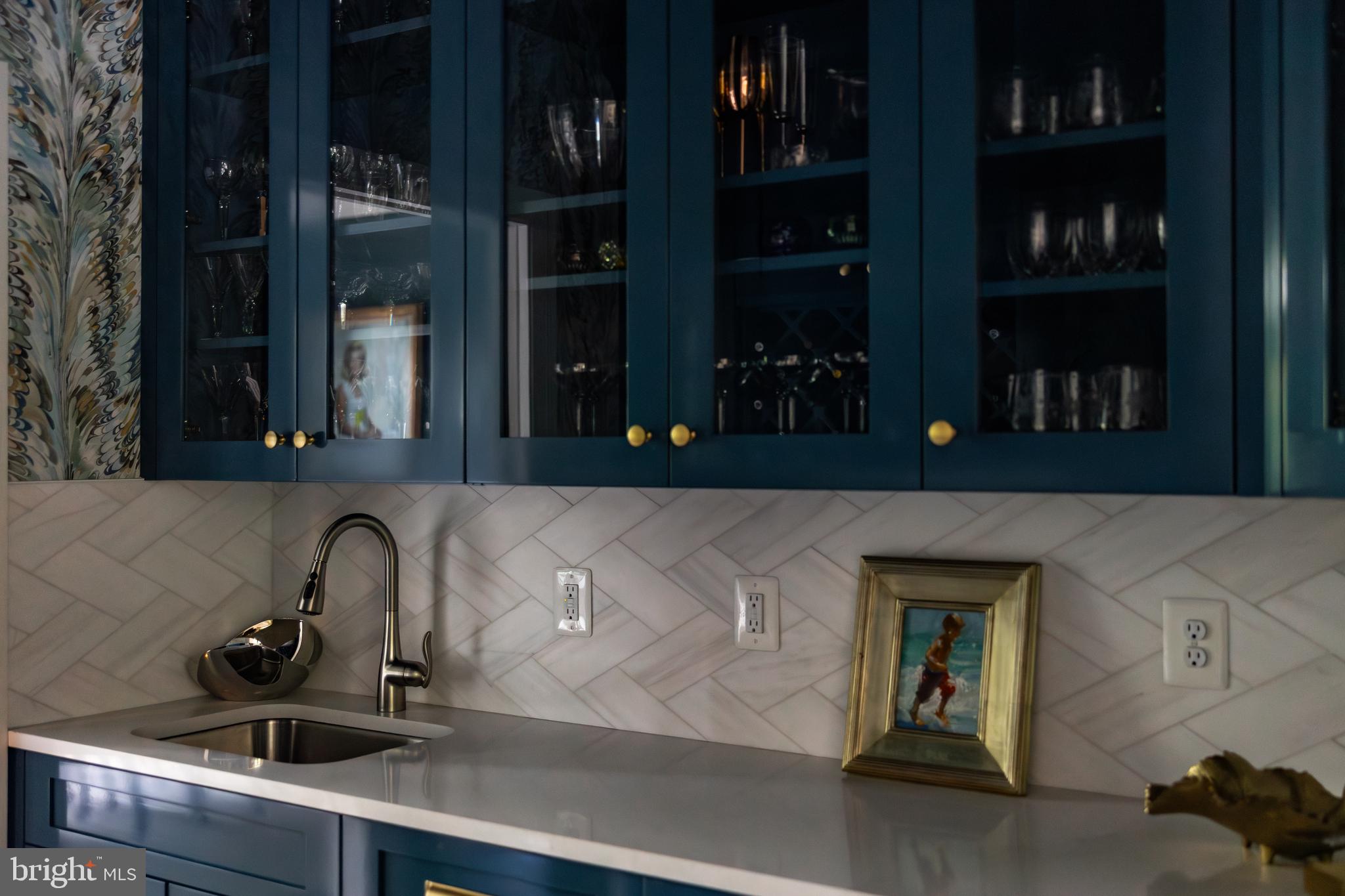 DOLLEY MADISON - Residential