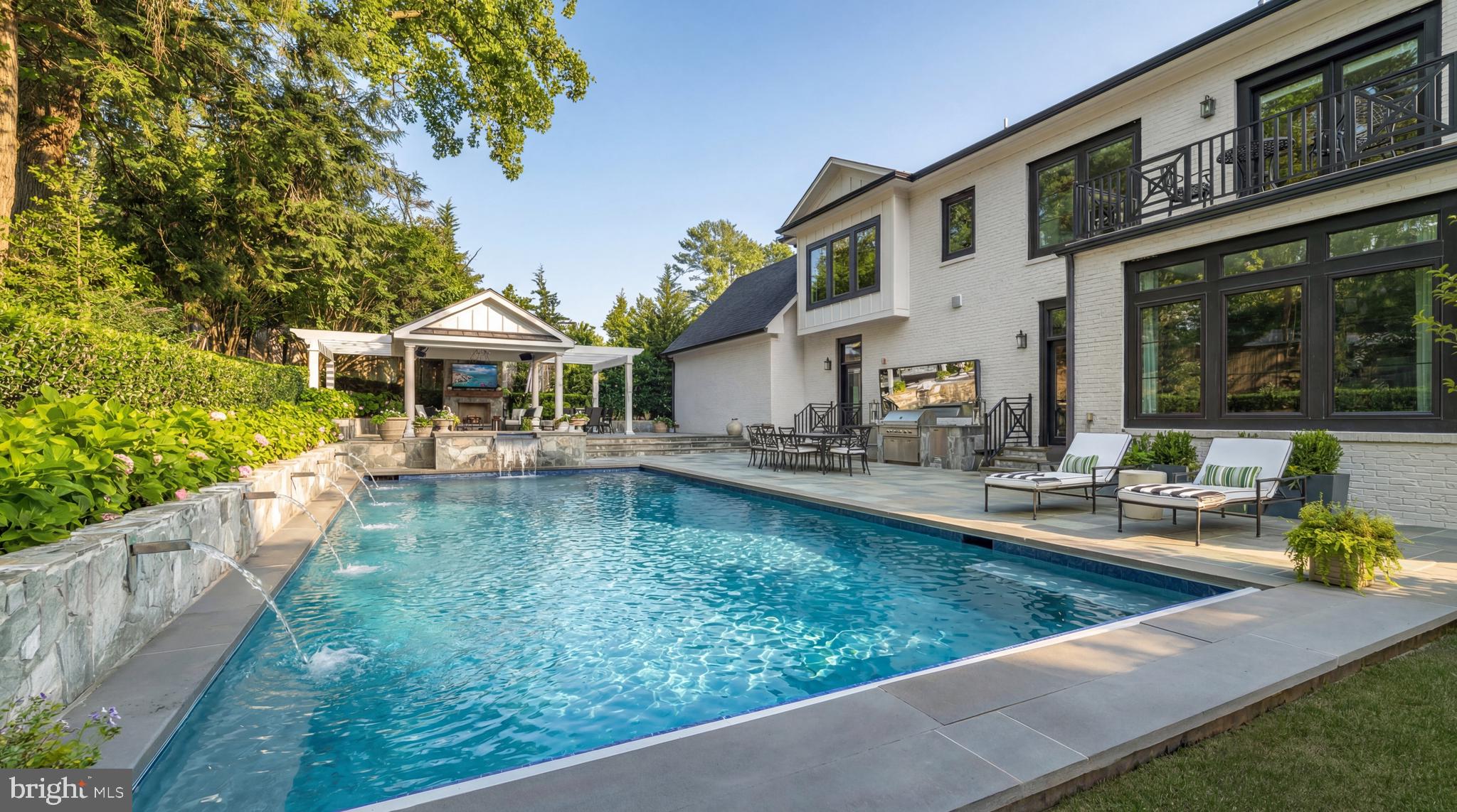 DOLLEY MADISON - Residential