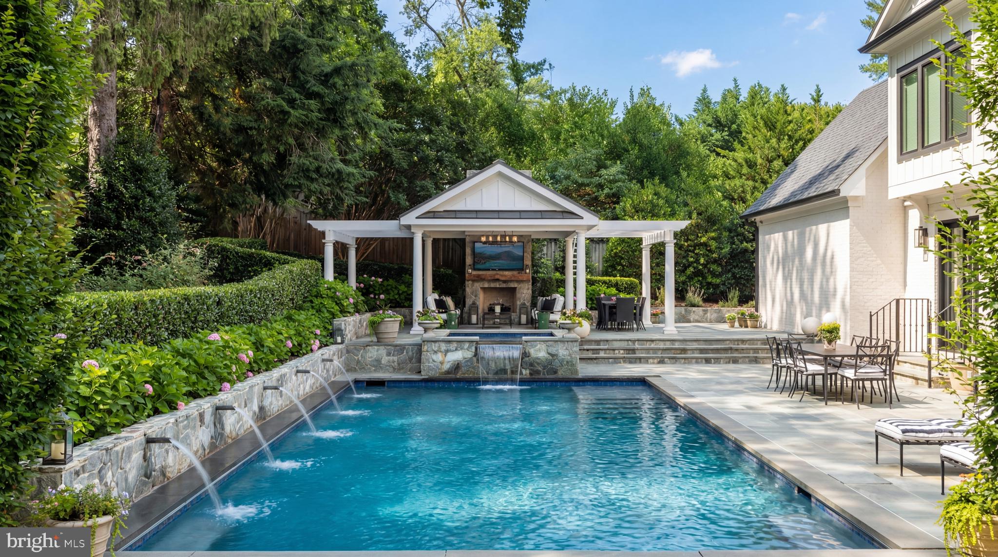 DOLLEY MADISON - Residential