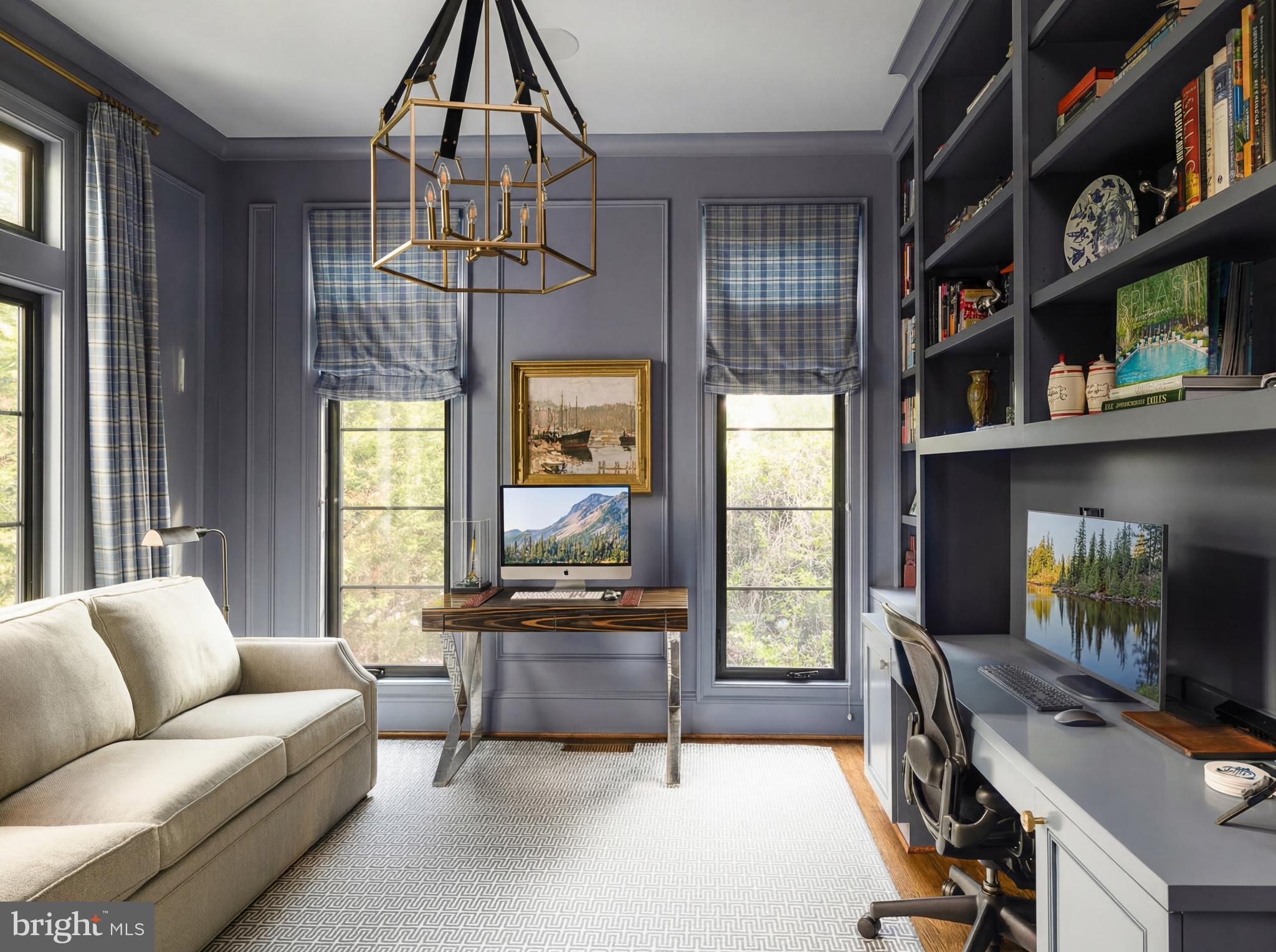 DOLLEY MADISON - Residential