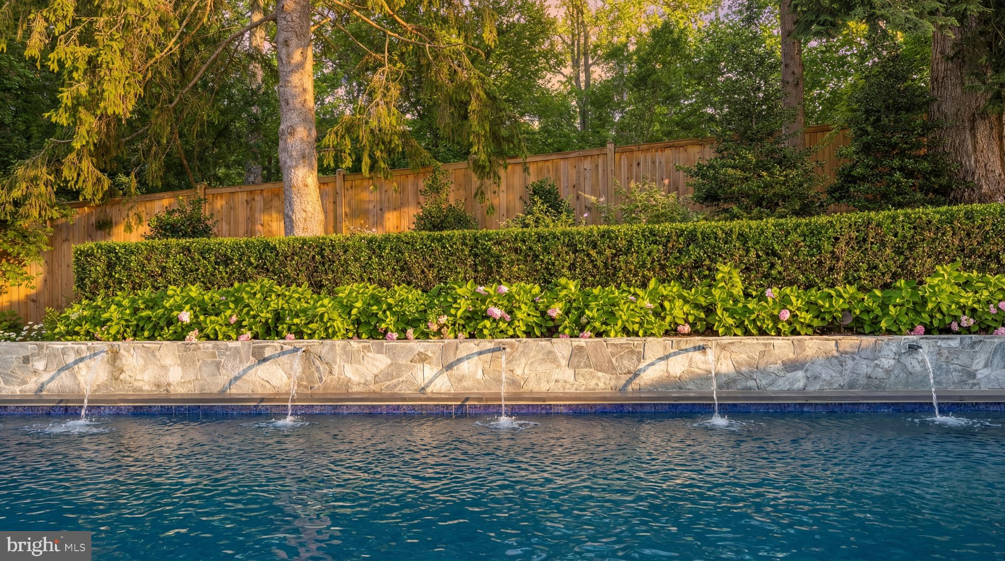 DOLLEY MADISON - Residential