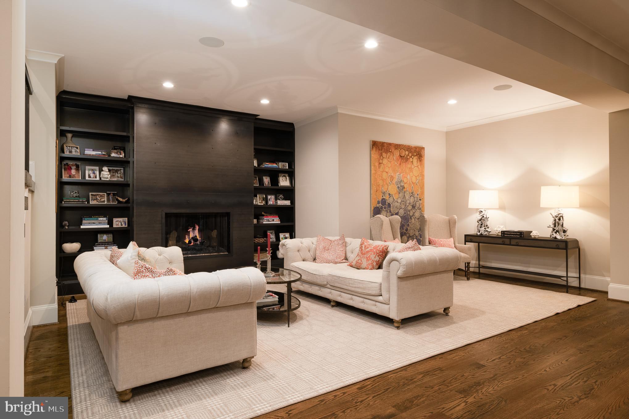 DOLLEY MADISON - Residential