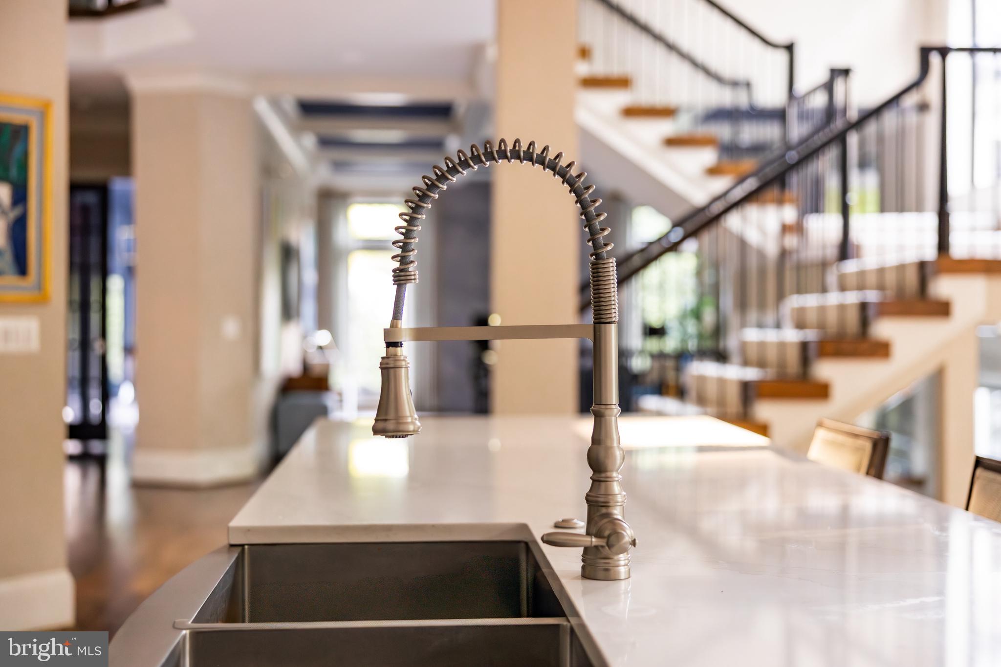 DOLLEY MADISON - Residential