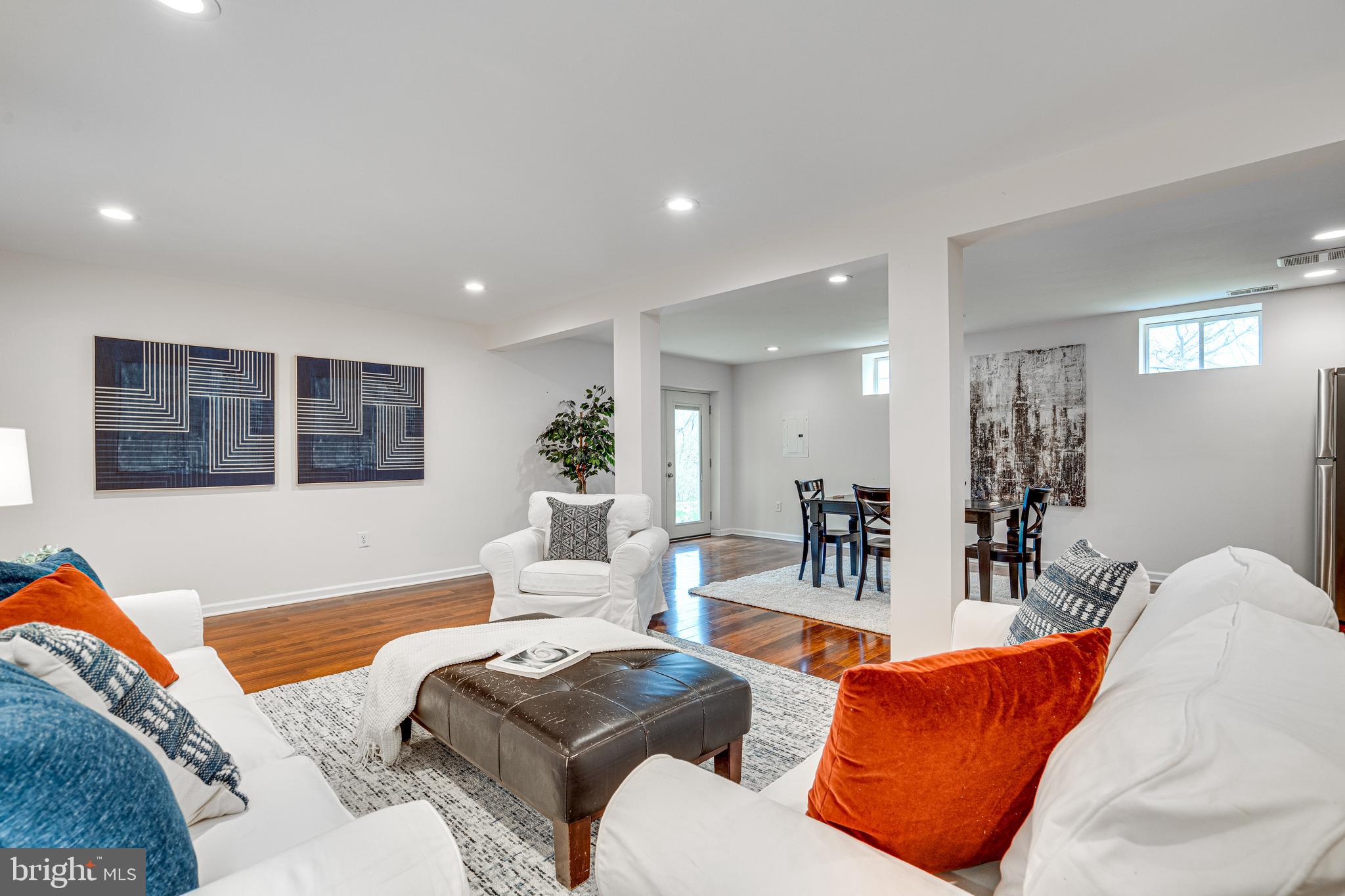 YORKSHIRE ACRES - Residential