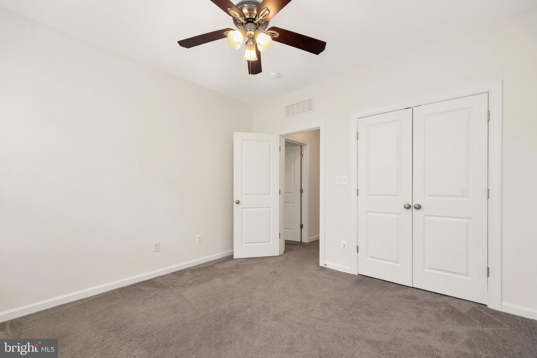 POTOMAC TOWN CENTER - Residential Lease