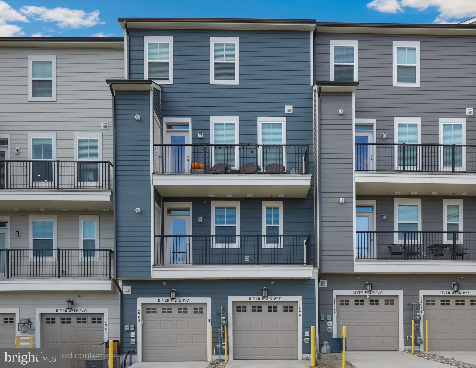 POTOMAC TOWN CENTER - Residential Lease