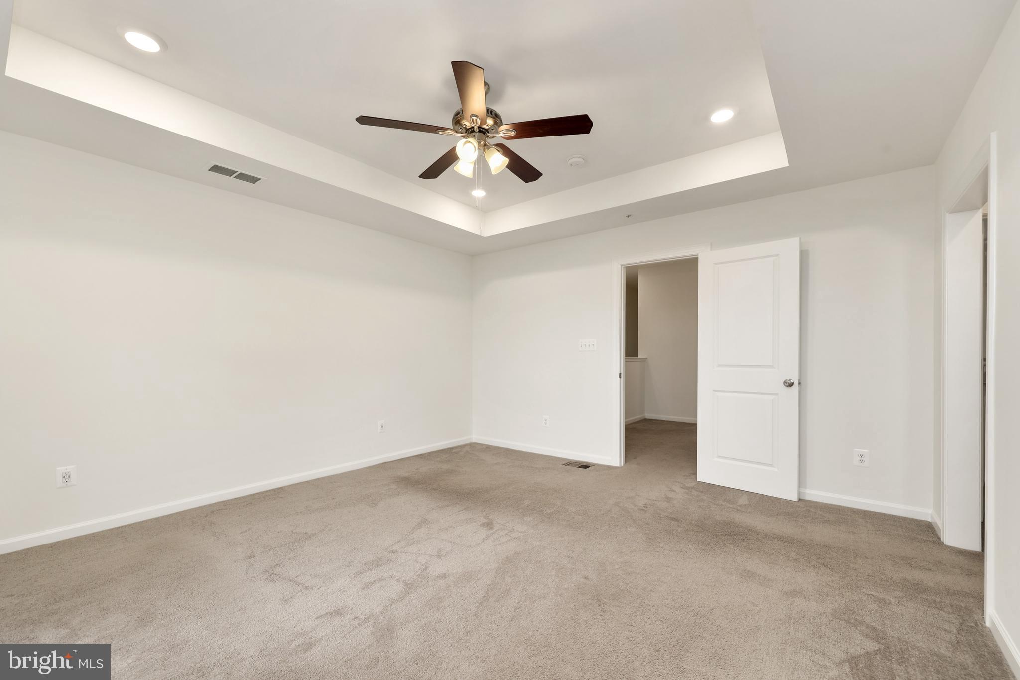 POTOMAC TOWN CENTER - Residential Lease