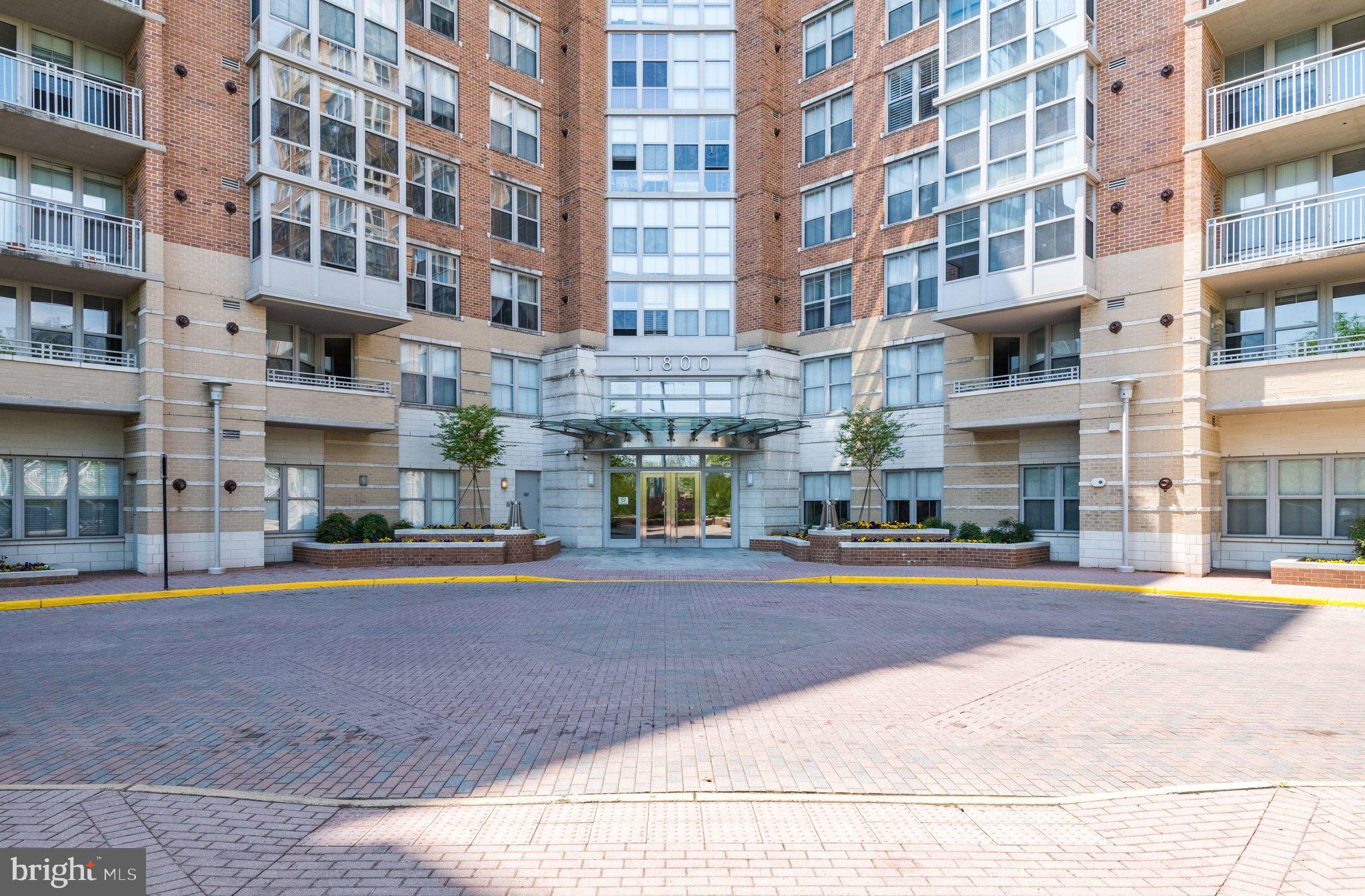 CARLTON HOUSE - Residential