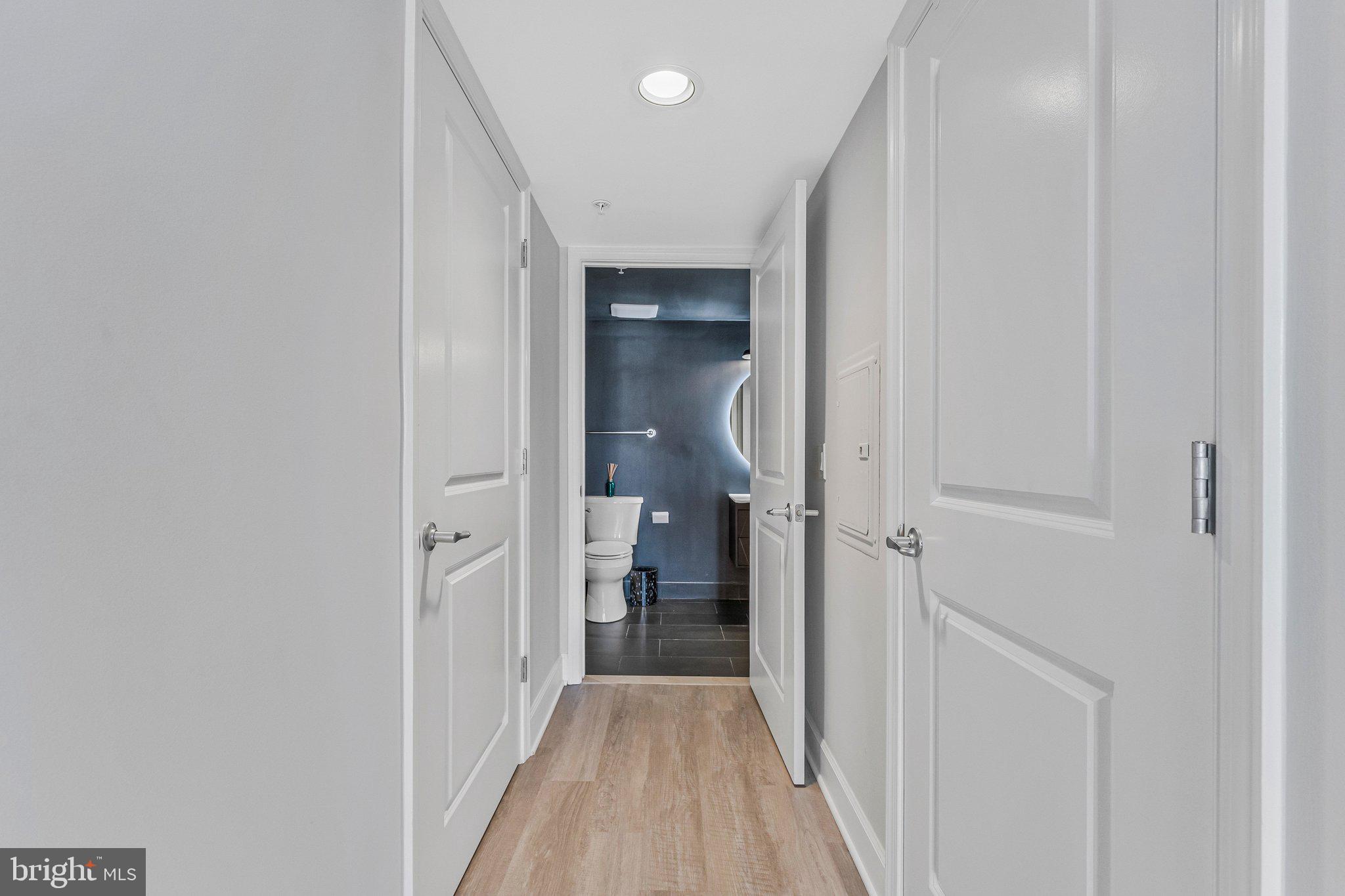 CARLTON HOUSE - Residential