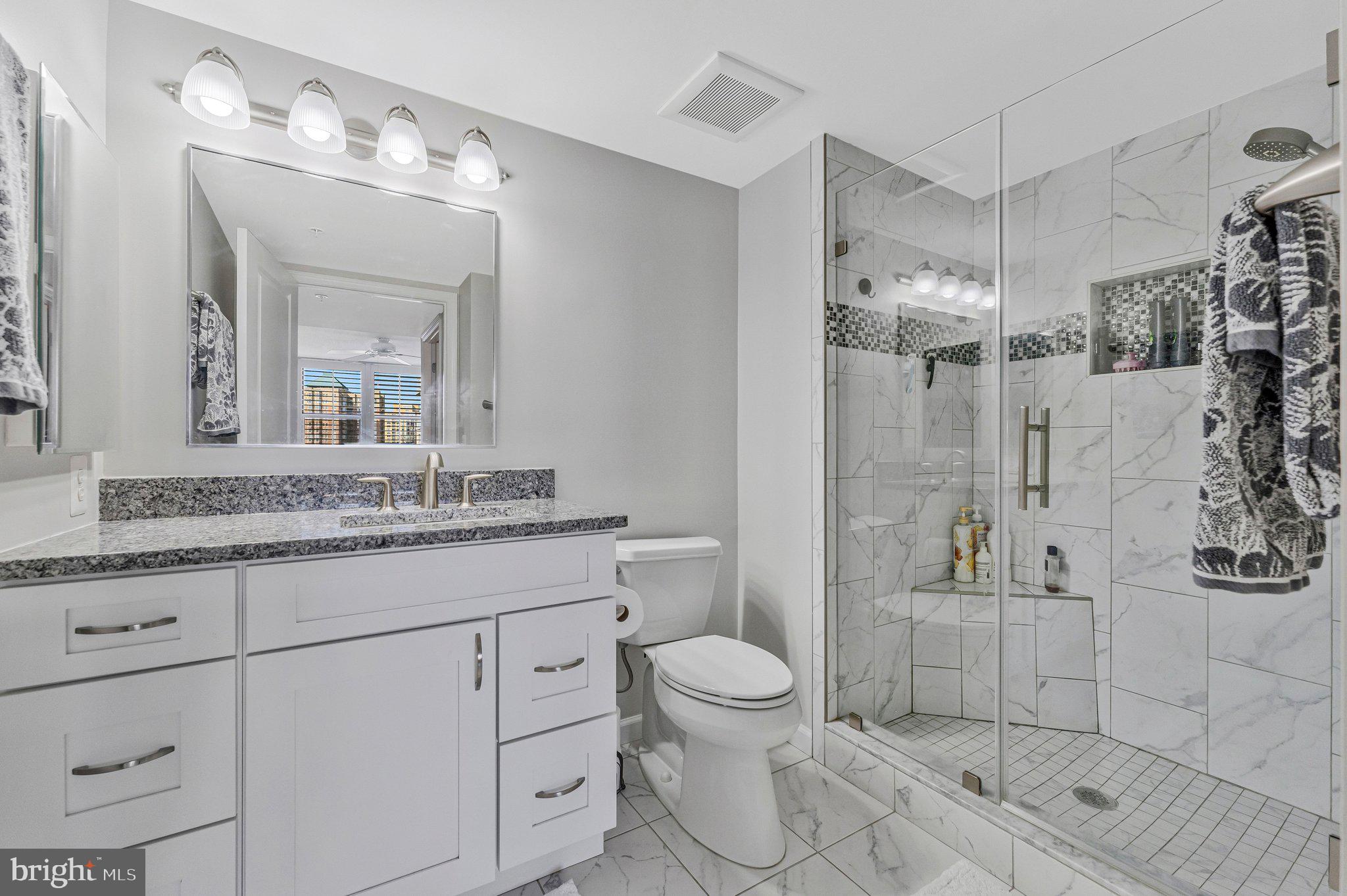 CARLTON HOUSE - Residential