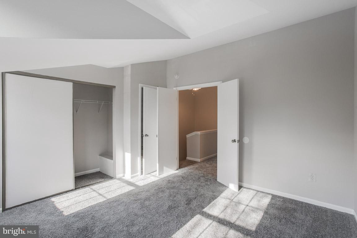 GLENSHIRE TOWNE - Residential