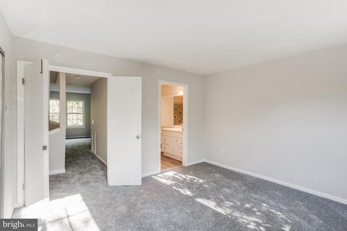 GLENSHIRE TOWNE - Residential