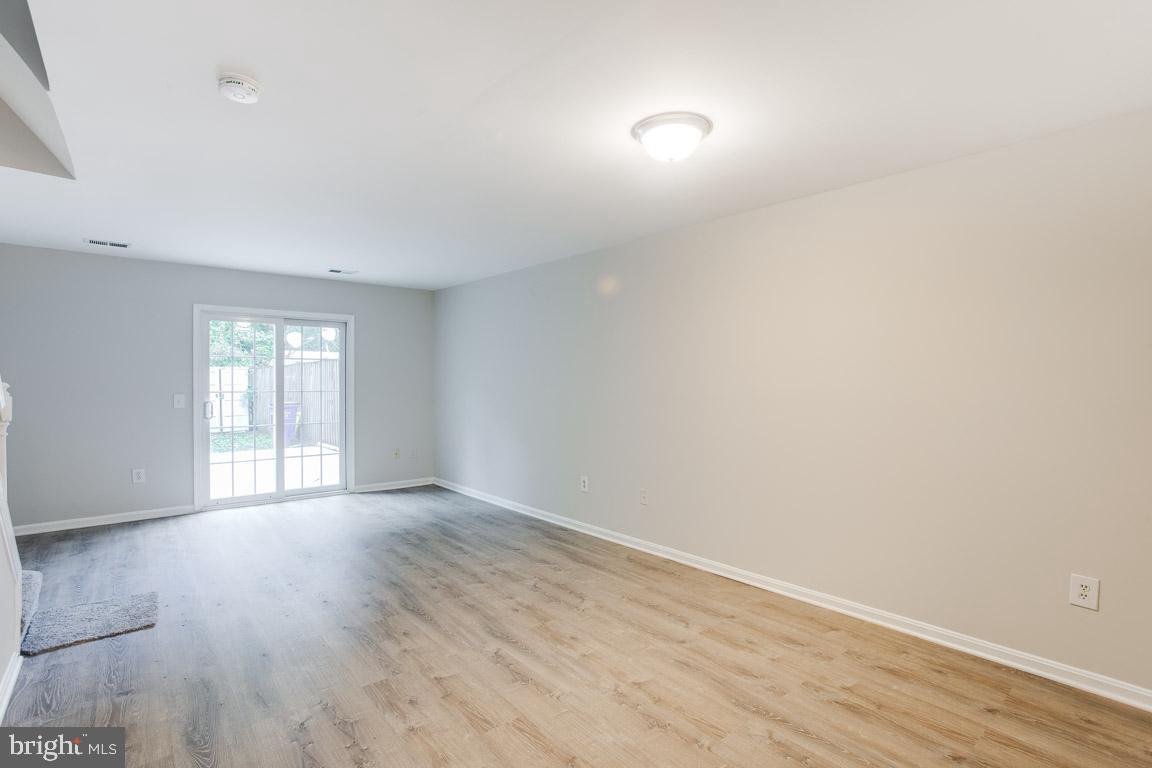 GLENSHIRE TOWNE - Residential