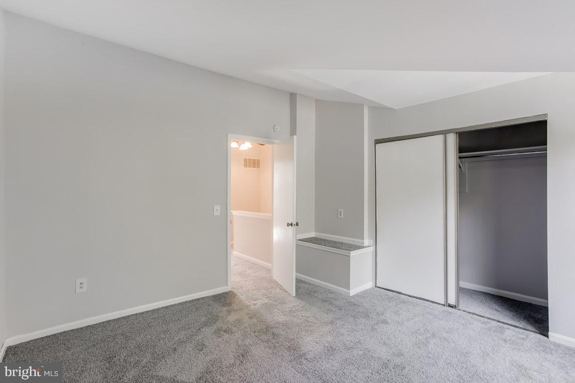 GLENSHIRE TOWNE - Residential