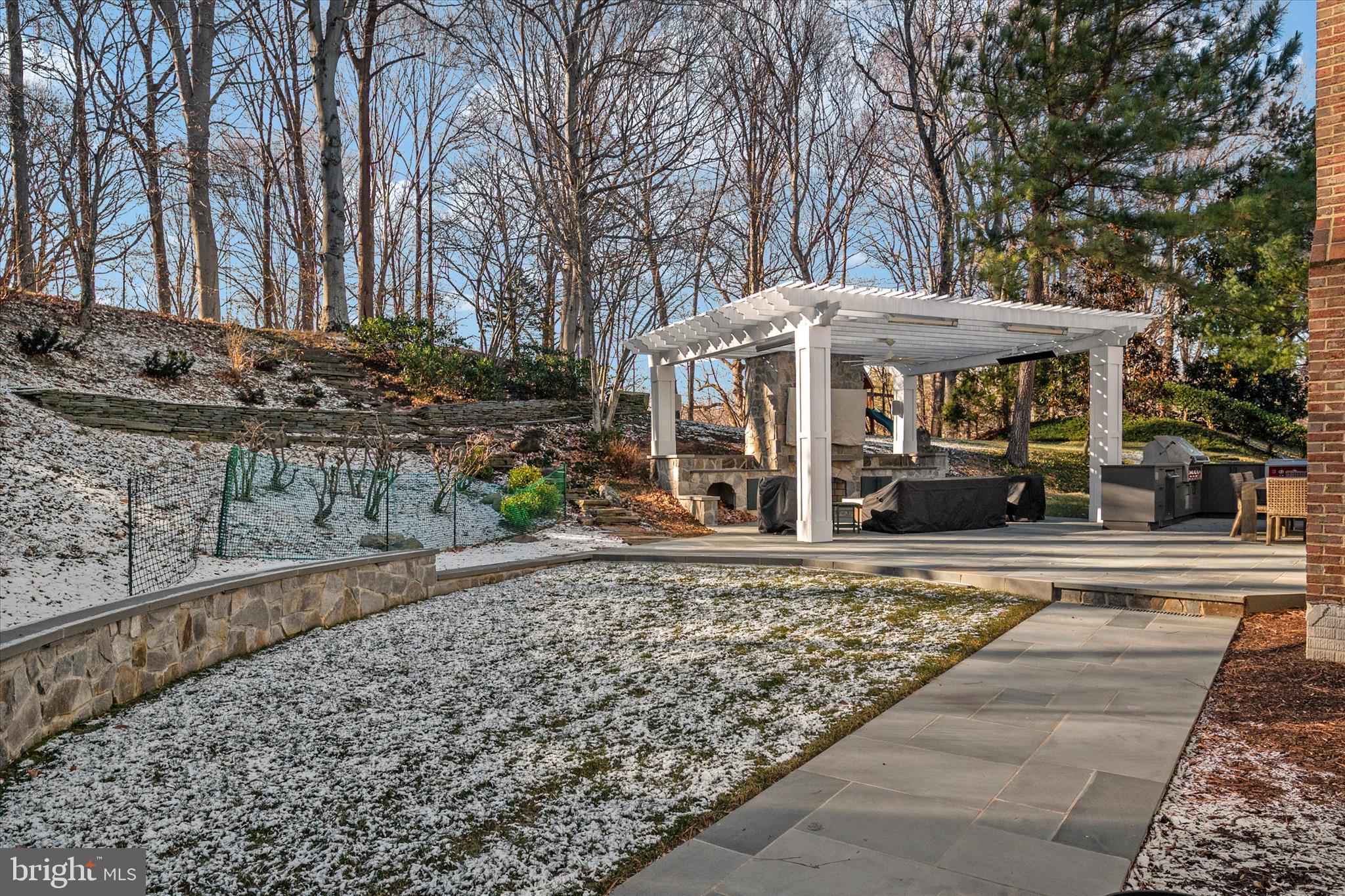 SOUTH RIVER COLONY - Residential