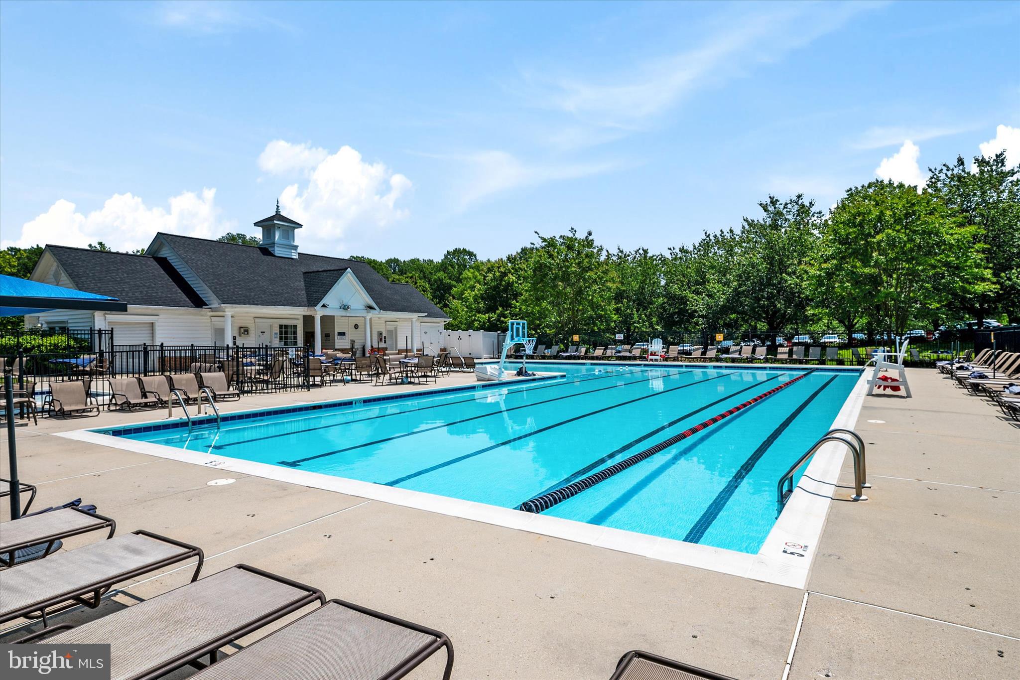 SOUTH RIVER COLONY - Residential