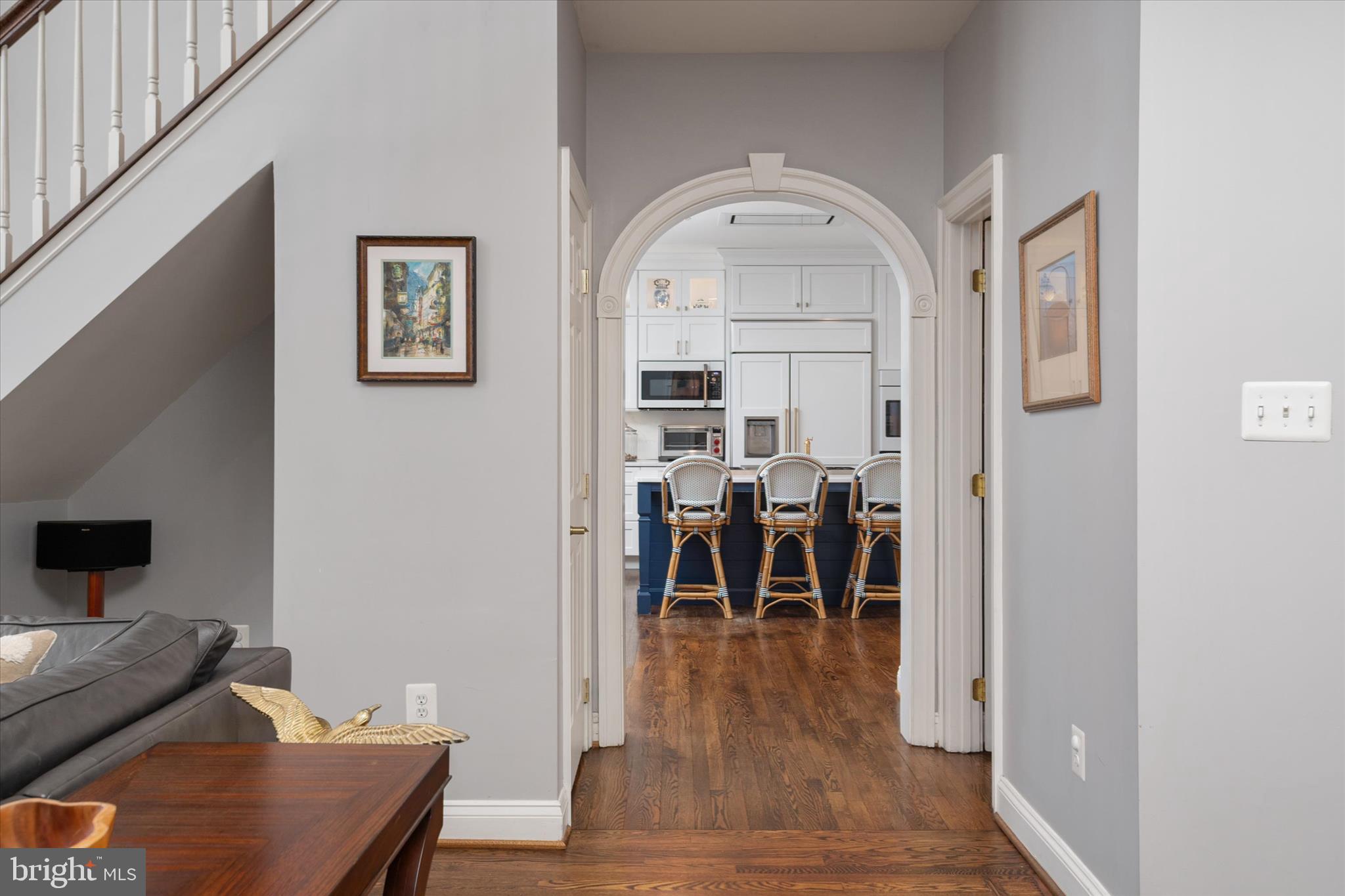 SOUTH RIVER COLONY - Residential