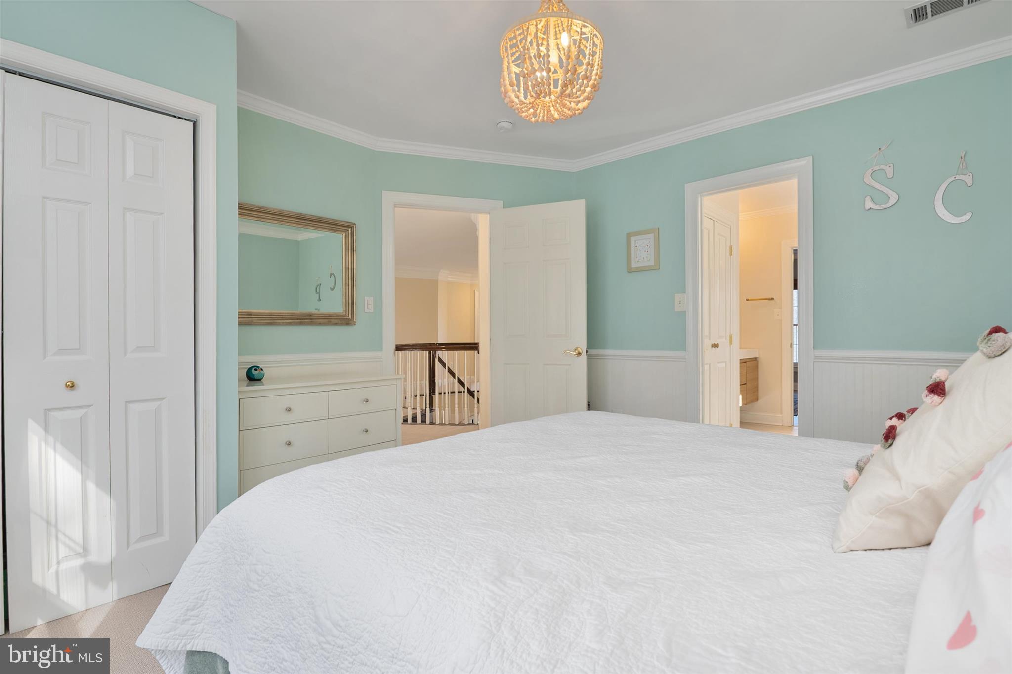 SOUTH RIVER COLONY - Residential